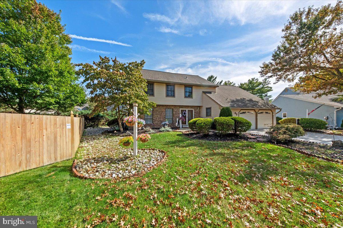 42 MEADOWRUE COURT