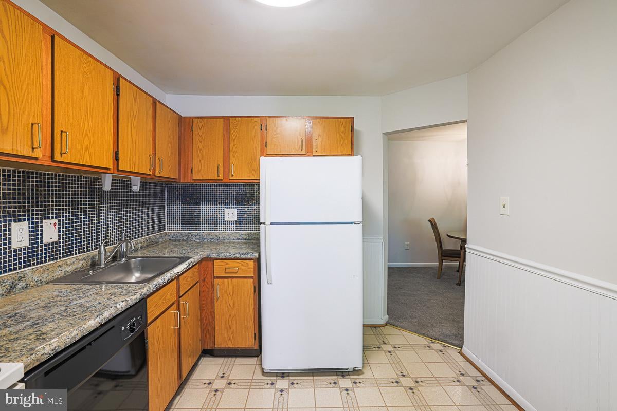 17 JULIET LANE 102