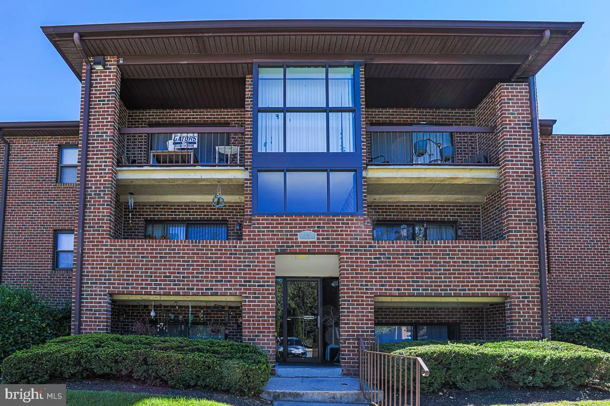 17 Juliet Lane Unit 102