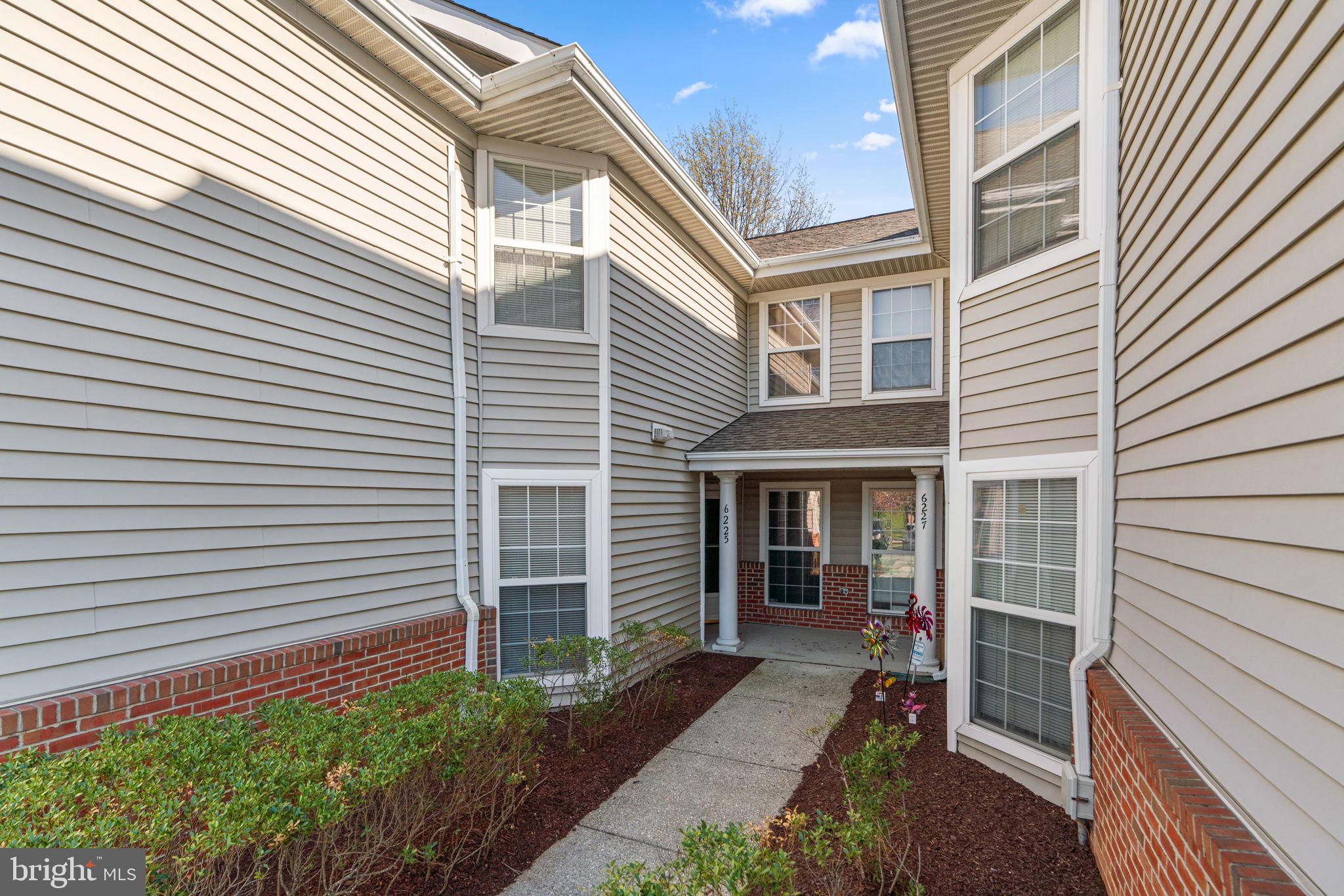 VILLAGE OF LONG REACH - Residential