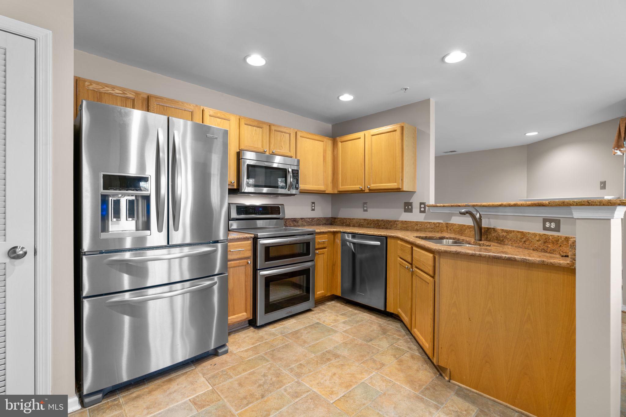 VILLAGE OF LONG REACH - Residential