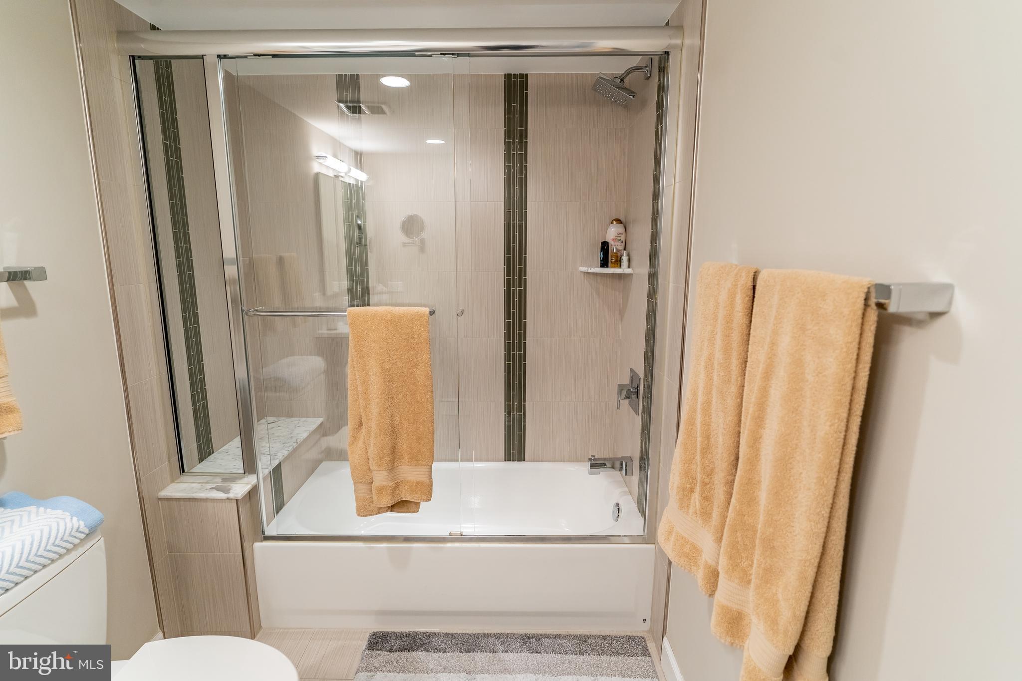 THE CHRISTOPHER - Residential Lease