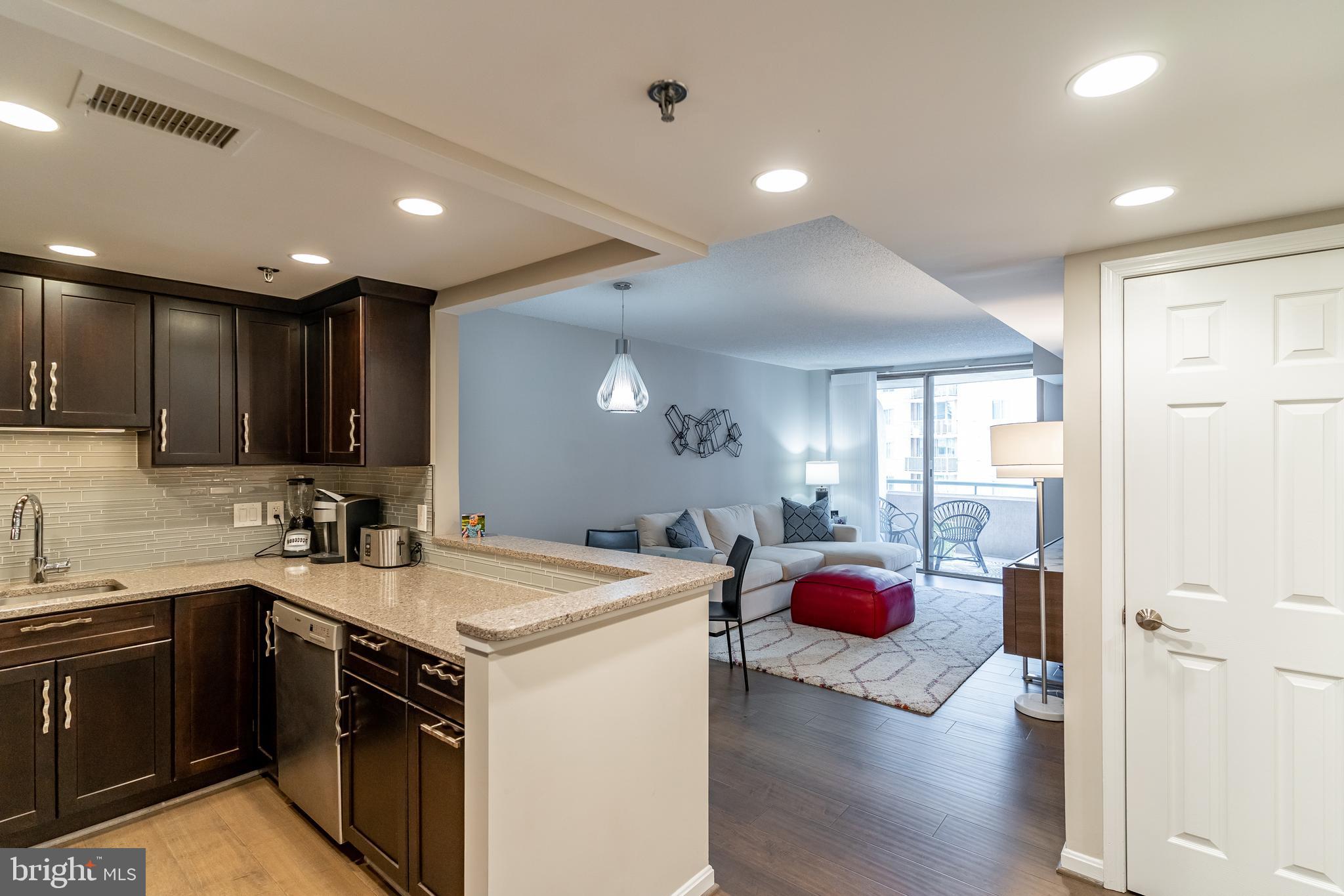 THE CHRISTOPHER - Residential Lease