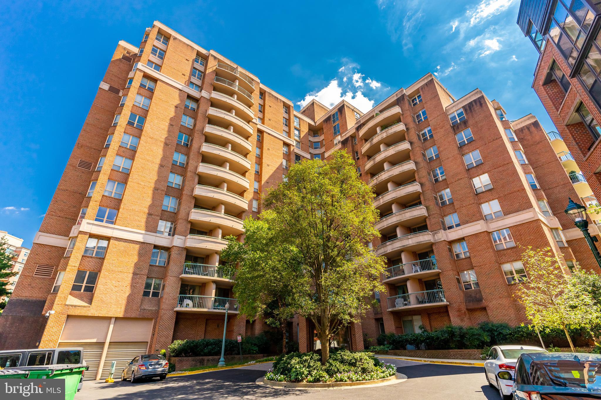 THE CHRISTOPHER - Residential Lease