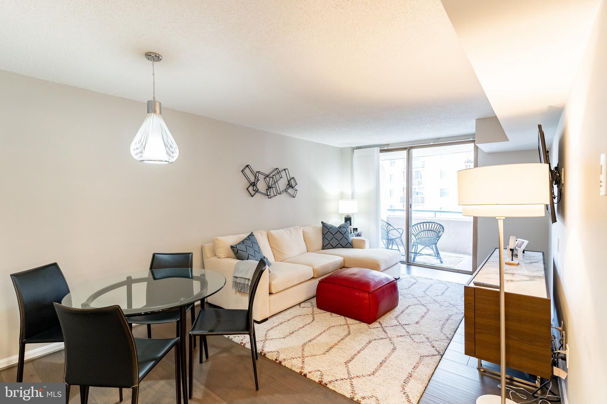 THE CHRISTOPHER - Residential Lease