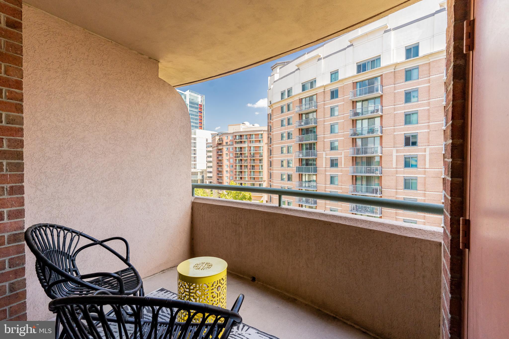 THE CHRISTOPHER - Residential Lease