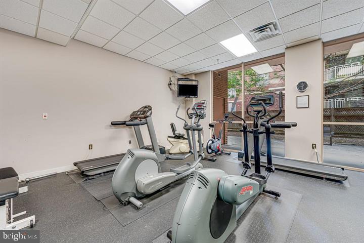 THE CHRISTOPHER - Residential Lease