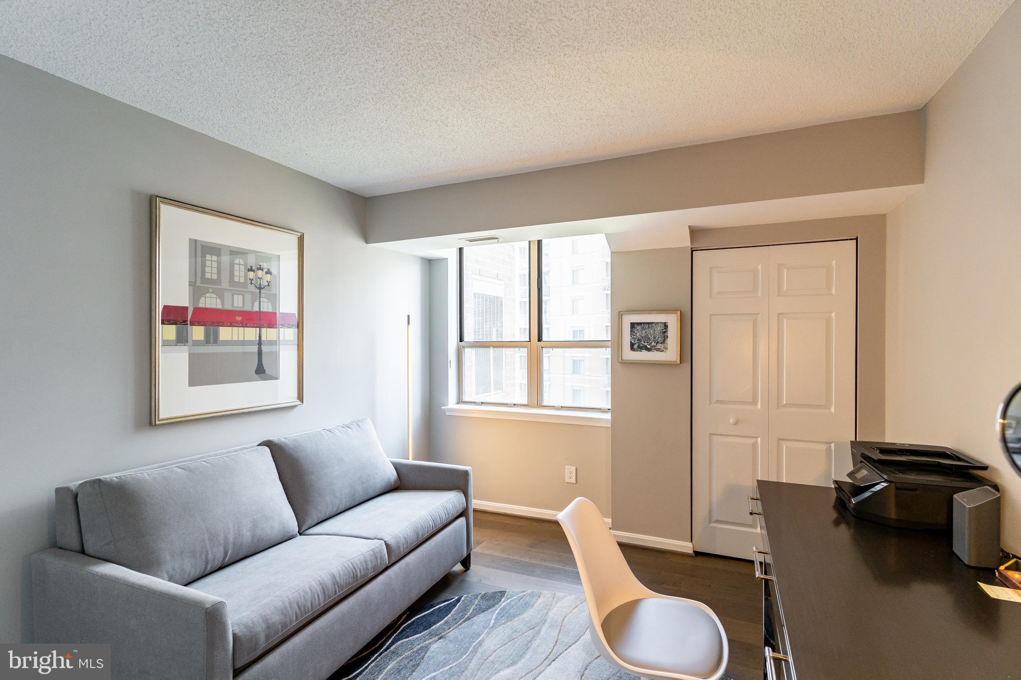 THE CHRISTOPHER - Residential Lease