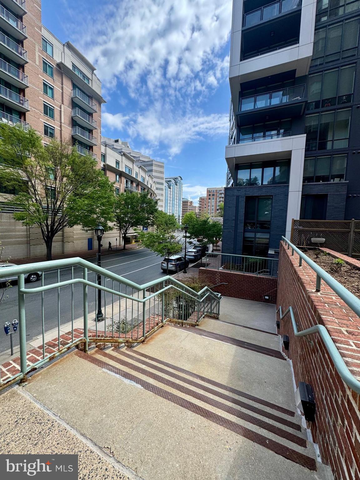 THE CHRISTOPHER - Residential Lease