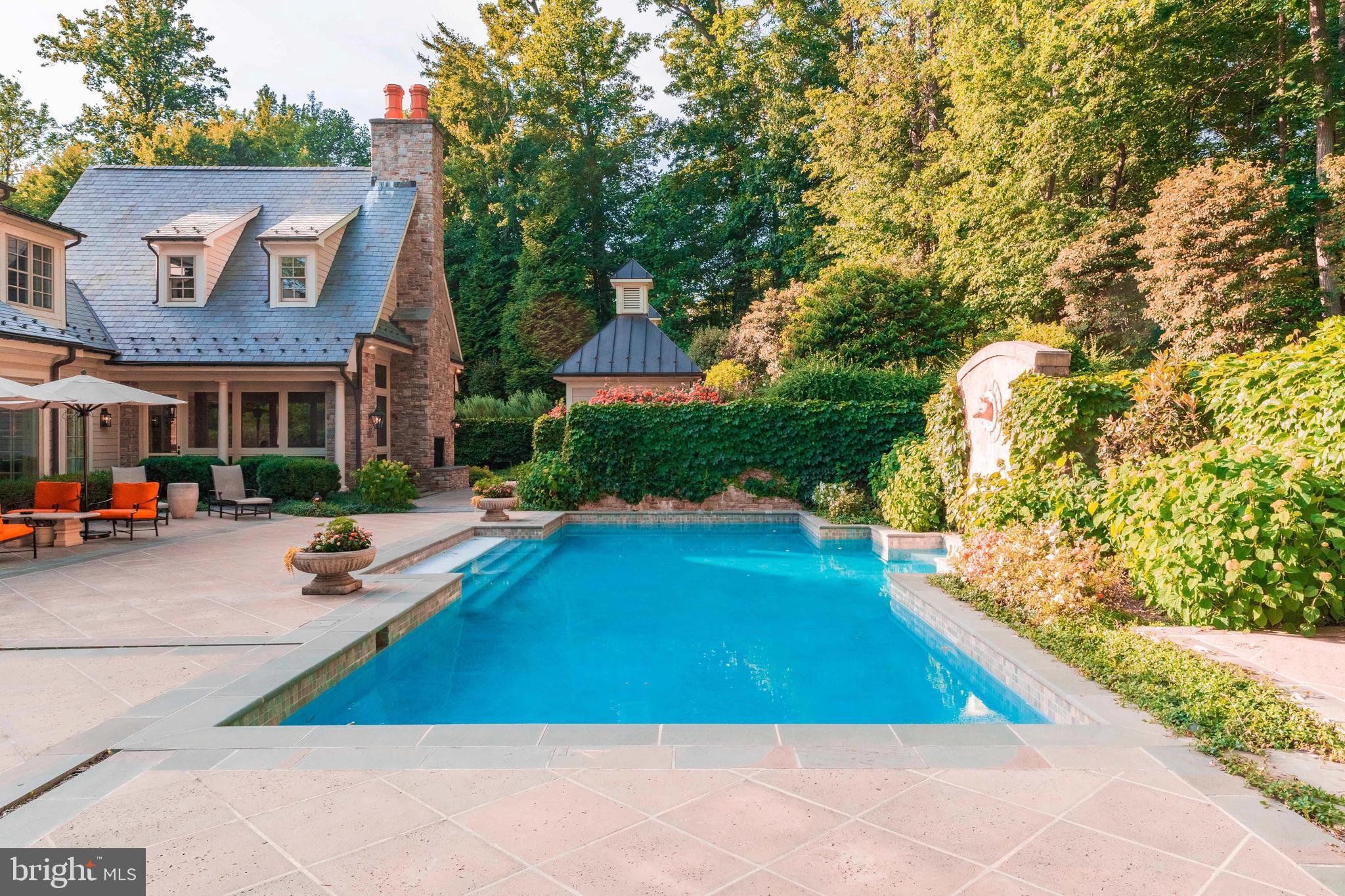 CAVES VALLEY GOLF CLUB - Residential