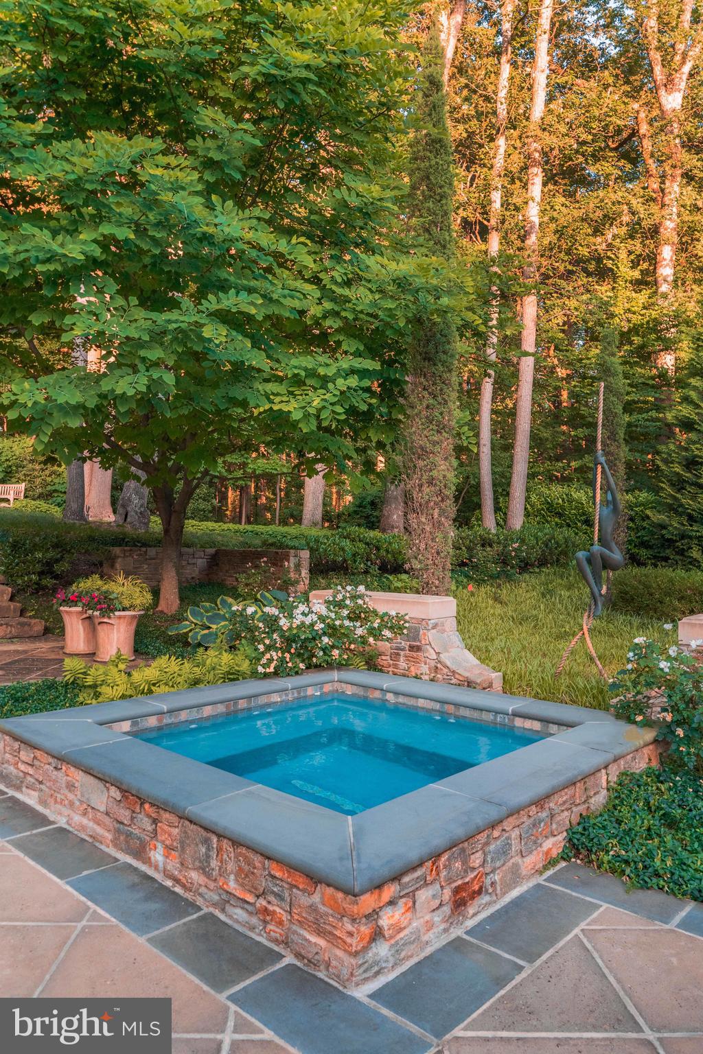 CAVES VALLEY GOLF CLUB - Residential