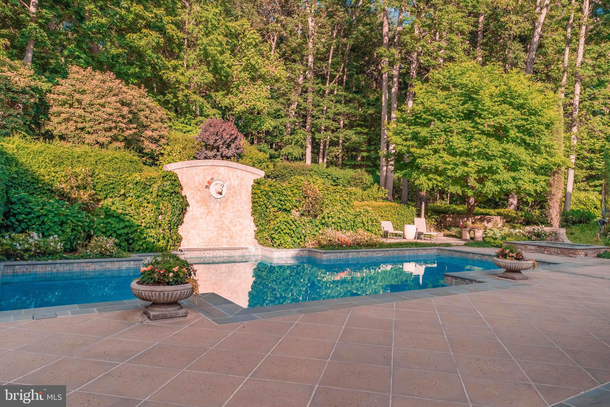 CAVES VALLEY GOLF CLUB - Residential