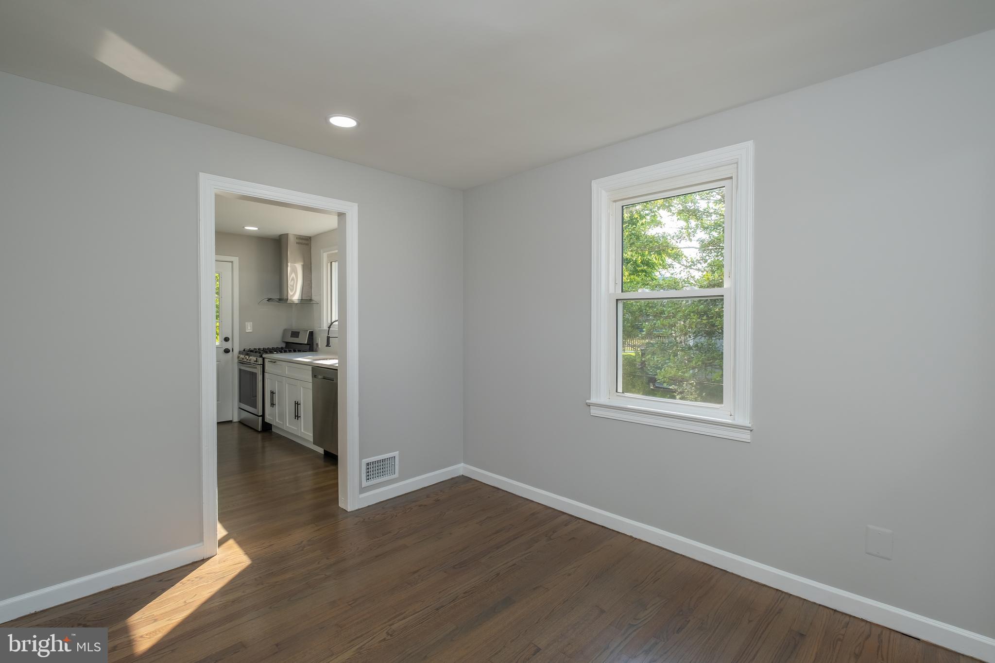 NORTH FORESTVILLE - Residential