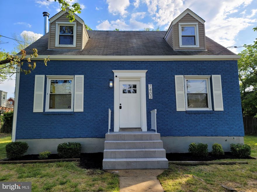 Beautiful & Bright single family in District Heights.  1850 Sq feet, finished basement, new  kitchen cabinets & new granite opens to breakfast area & dinning room. Light-filled living/dining room with hardwood floors on main level. New fresh paint, new light fixtures, new carpet in the bedrooms, new appliances, new water heater, new HAVC system,  new rear deck back, new windows in the basement, and new front porch.