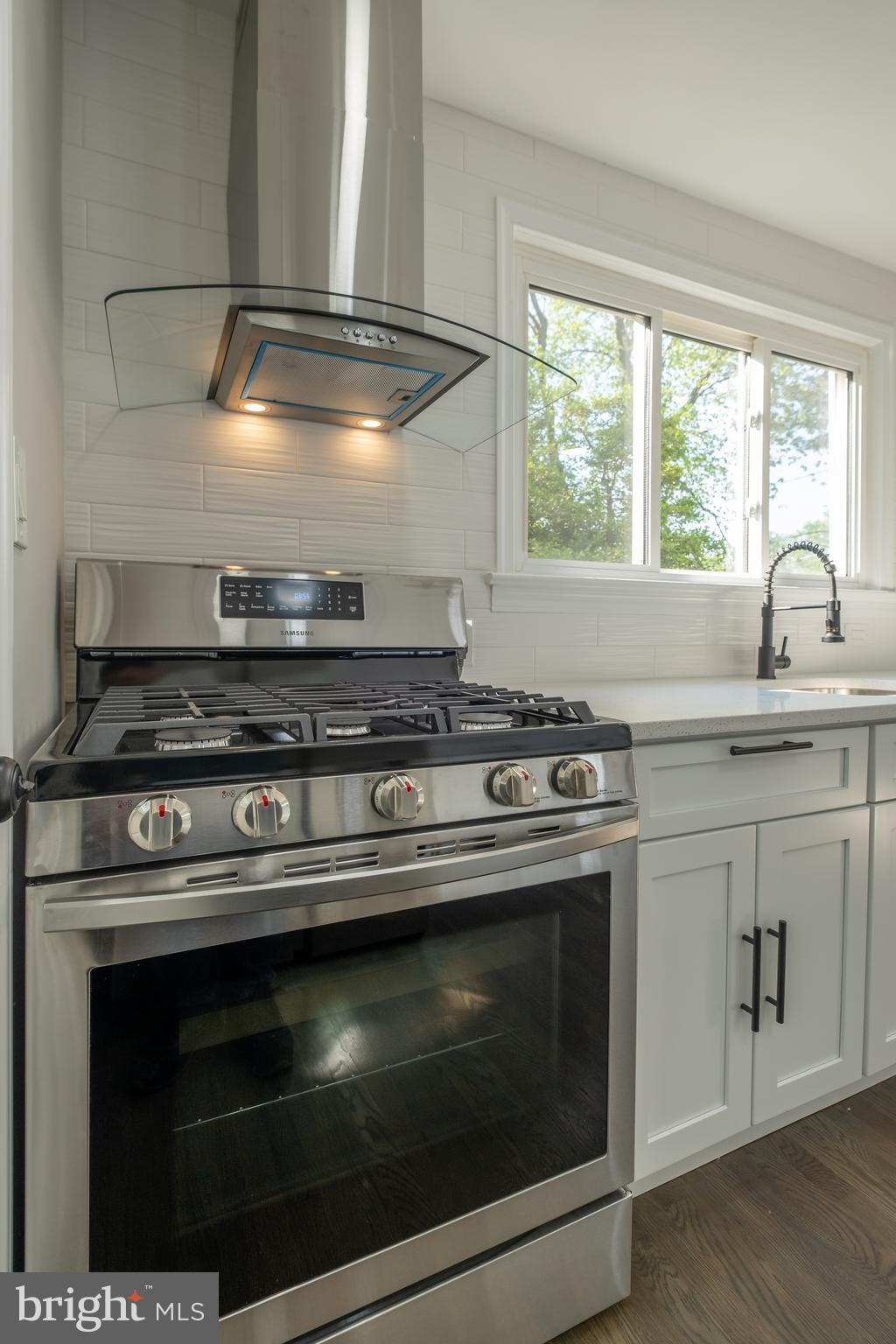 NORTH FORESTVILLE - Residential