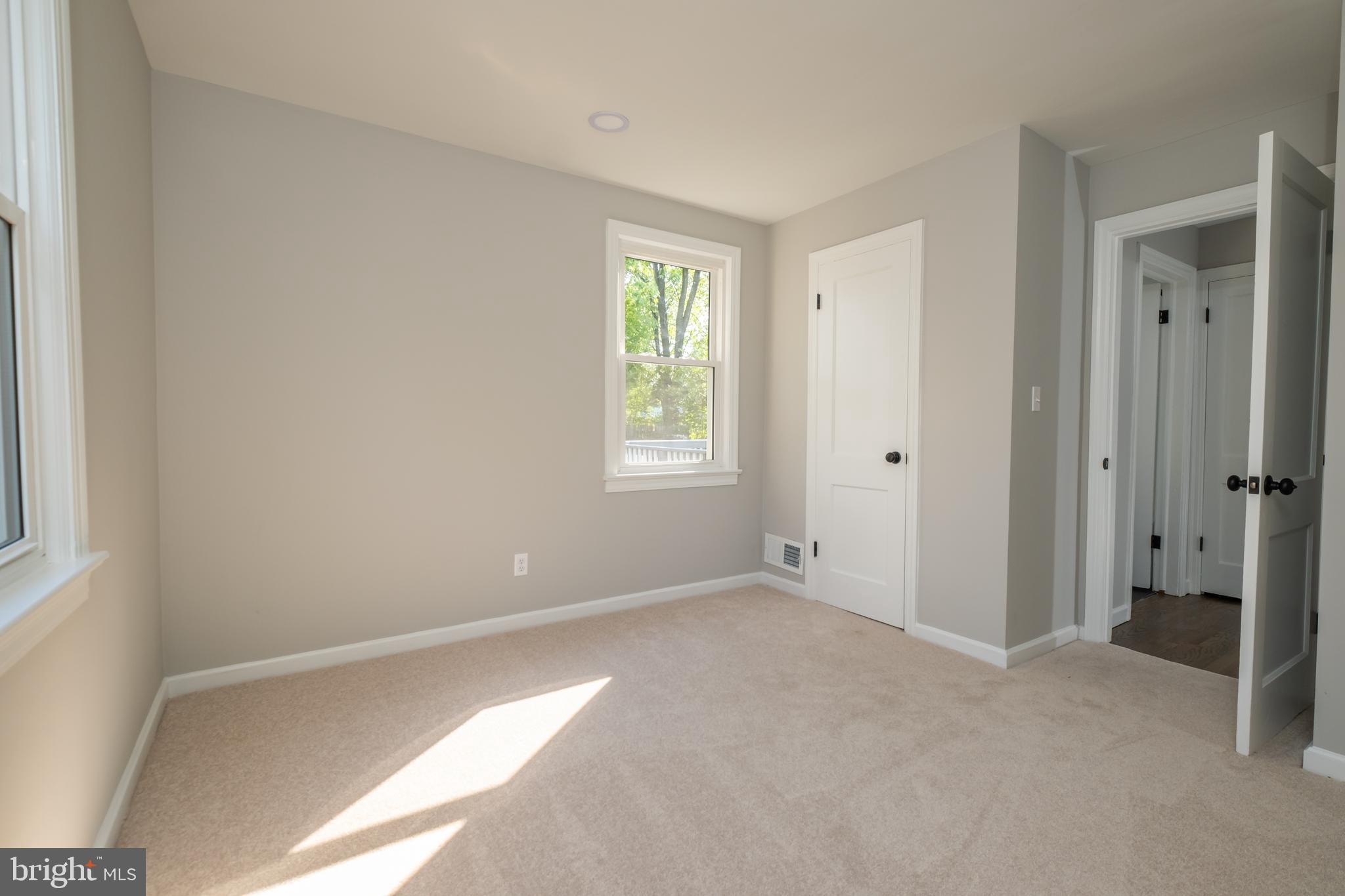 NORTH FORESTVILLE - Residential