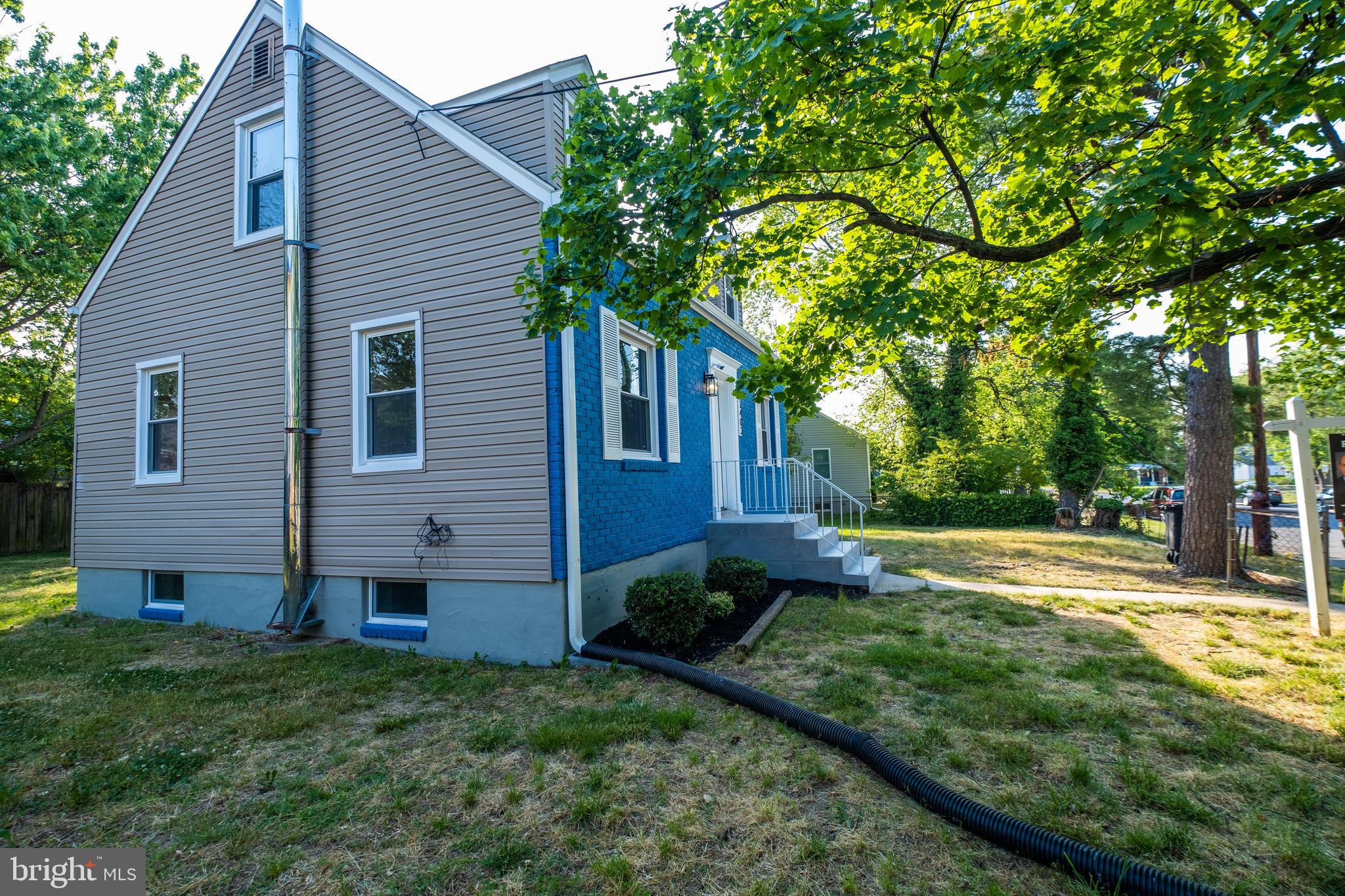 NORTH FORESTVILLE - Residential