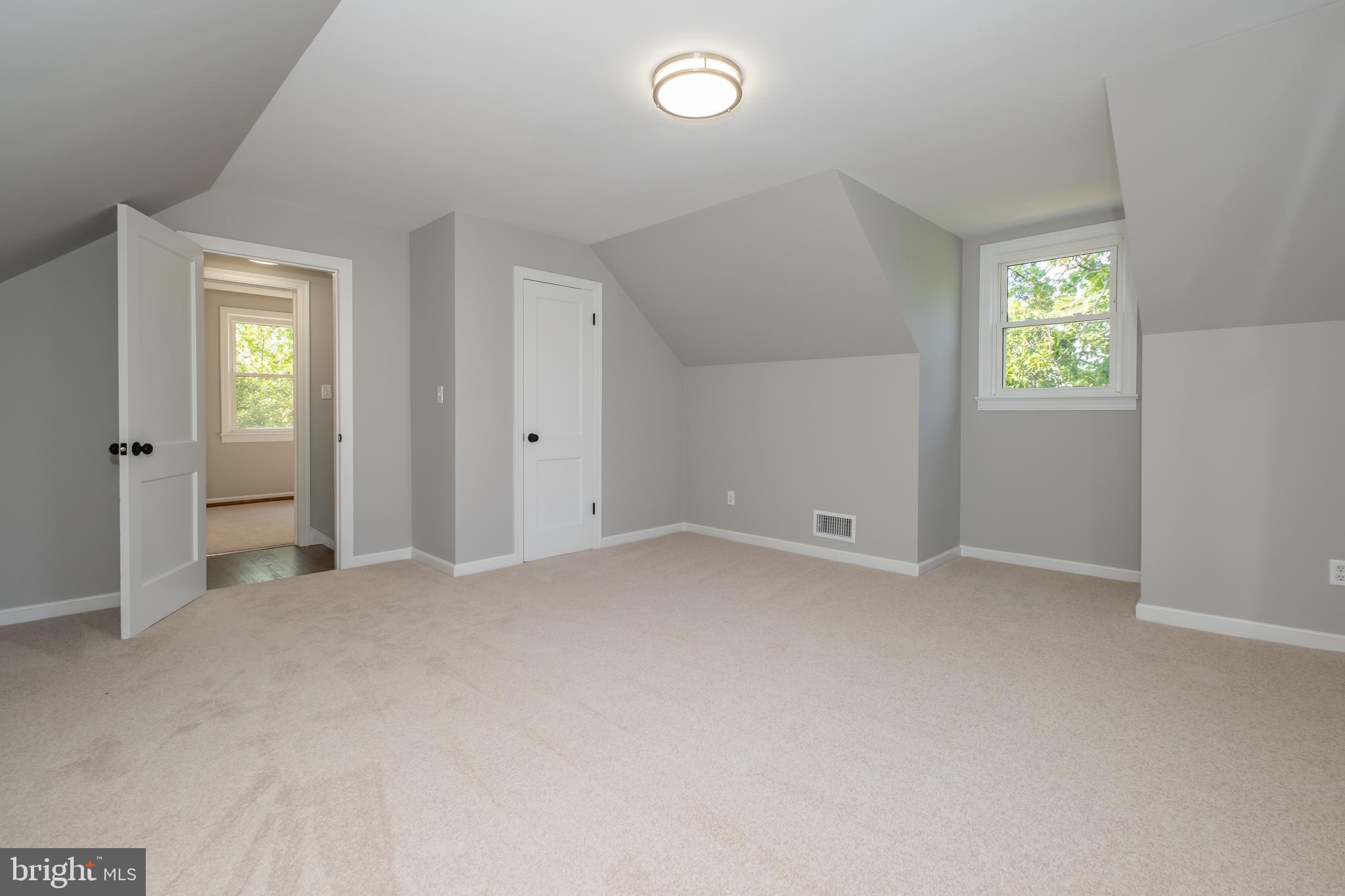 NORTH FORESTVILLE - Residential