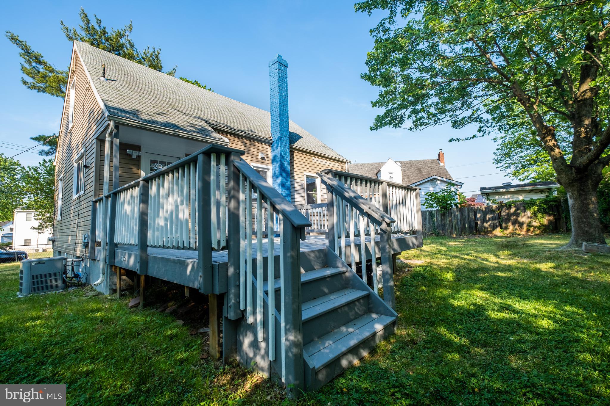 NORTH FORESTVILLE - Residential