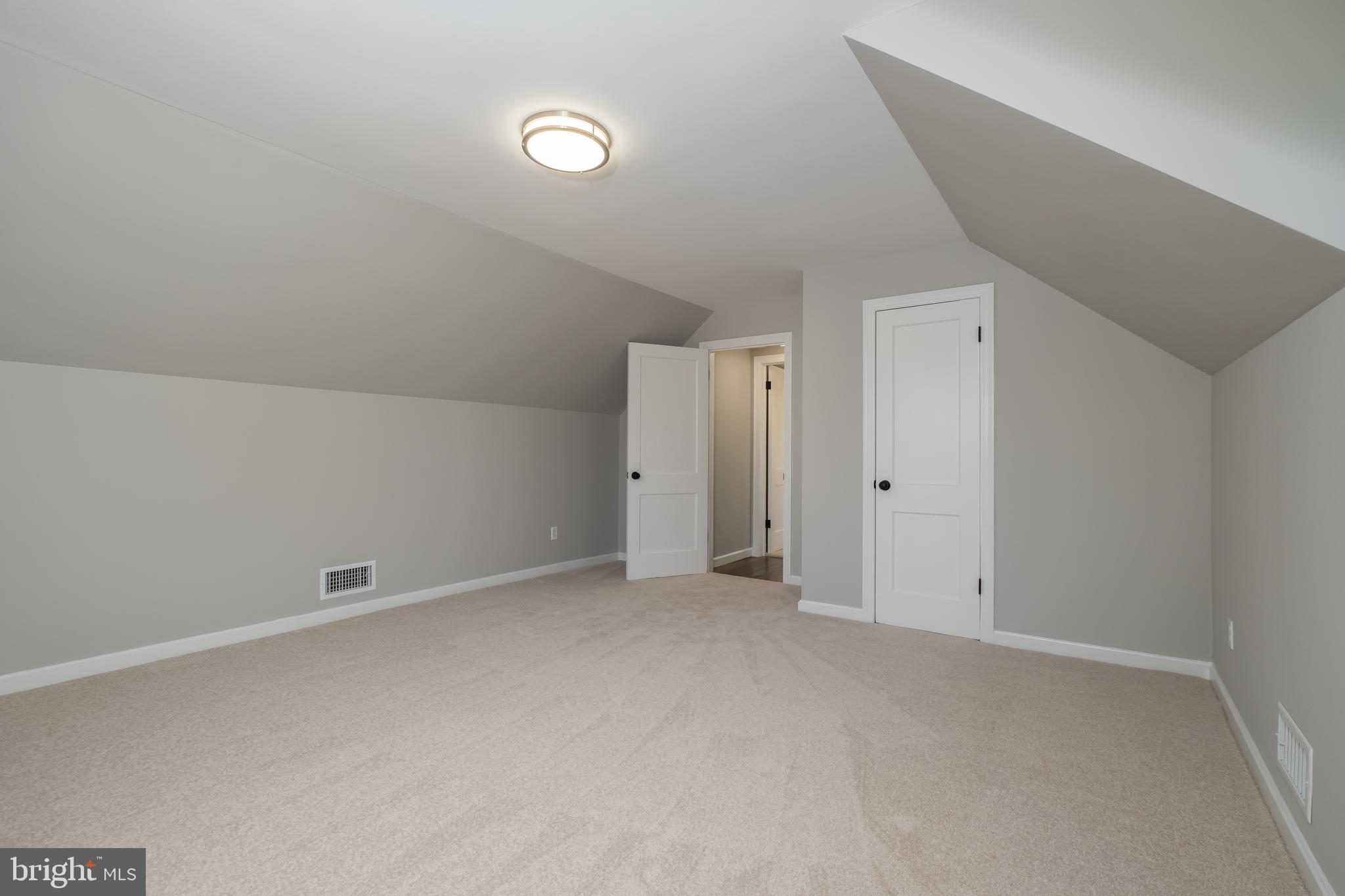 NORTH FORESTVILLE - Residential