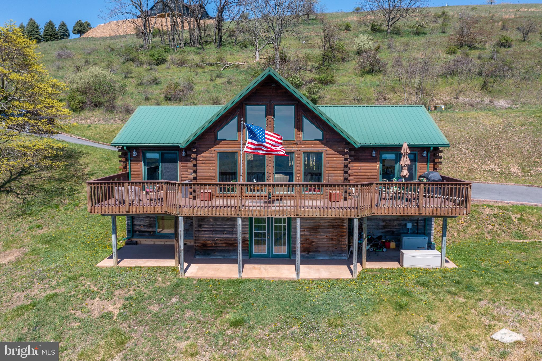 THE PINNACLE - Residential