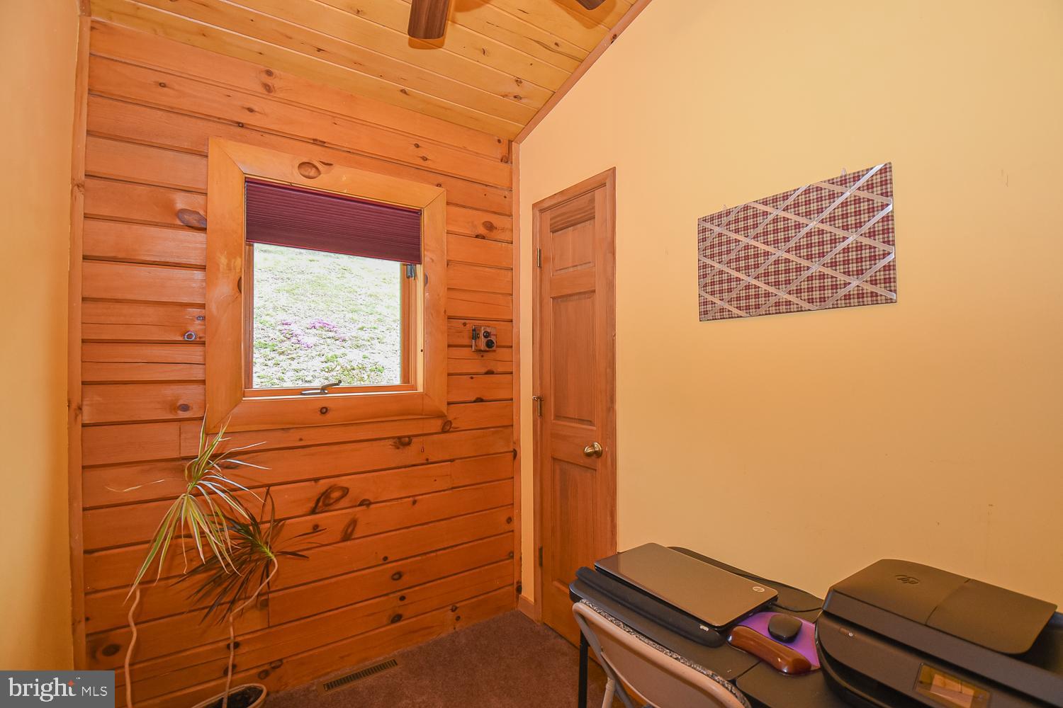 THE PINNACLE - Residential