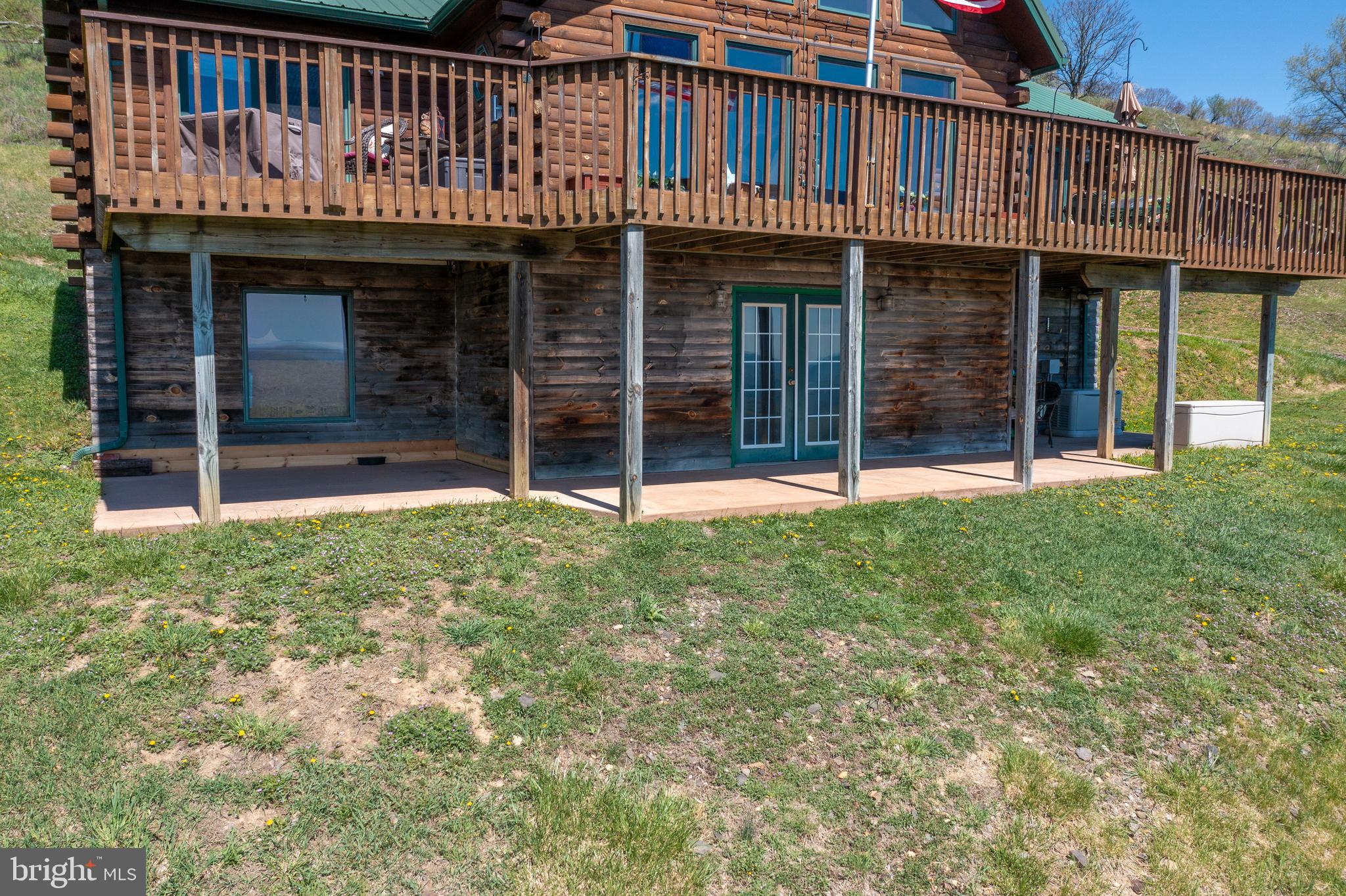 THE PINNACLE - Residential