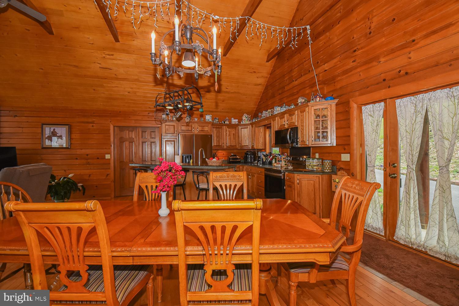 THE PINNACLE - Residential