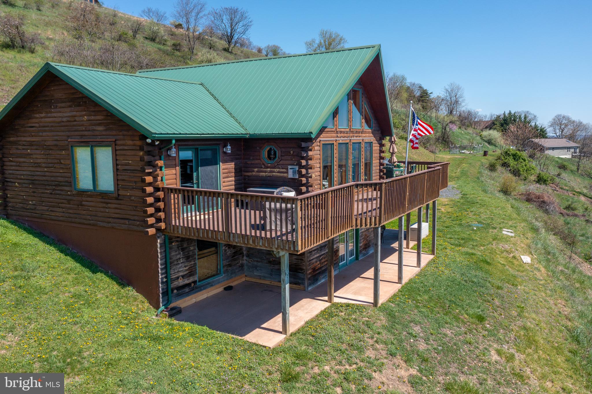 THE PINNACLE - Residential