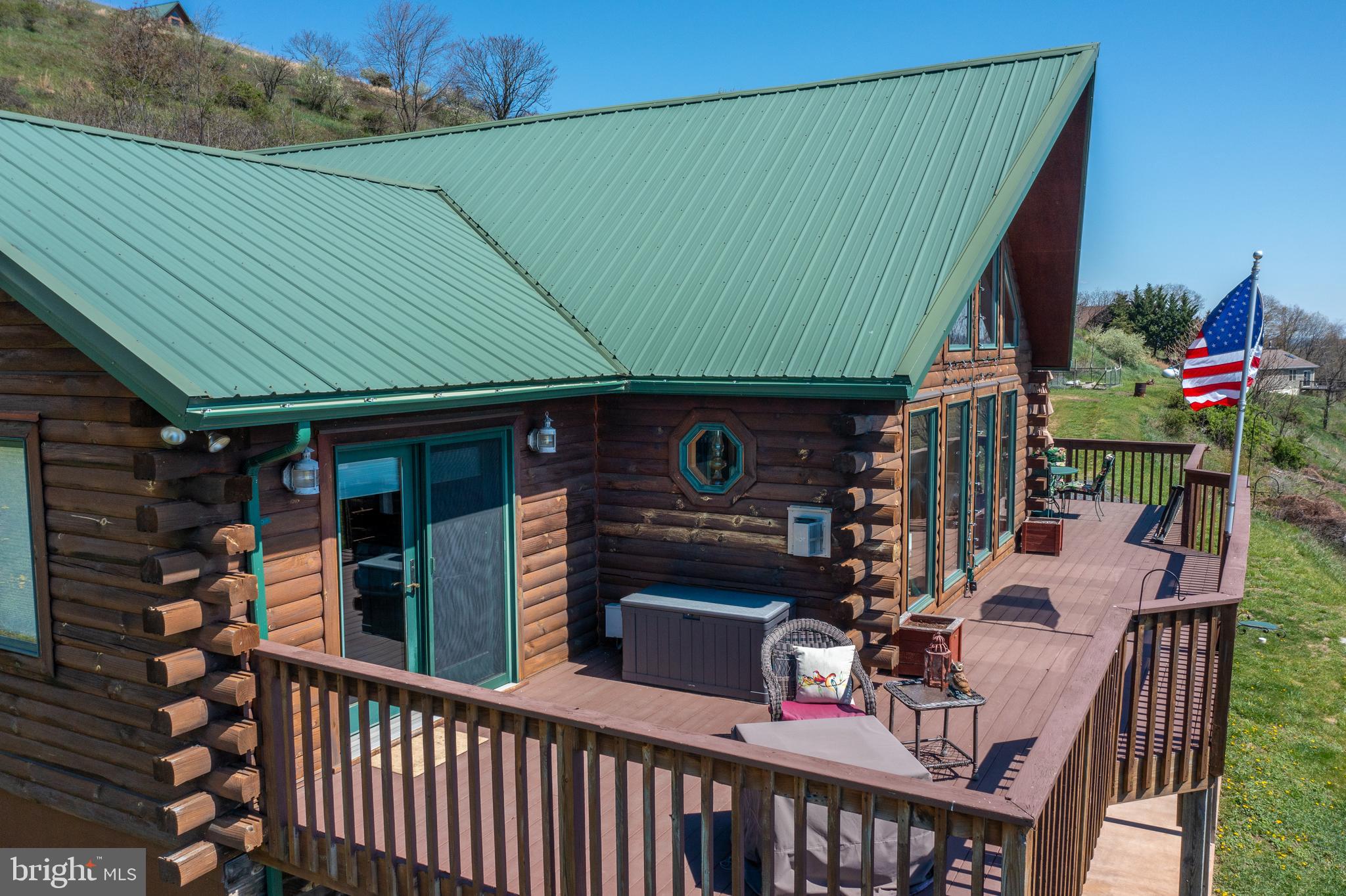 THE PINNACLE - Residential