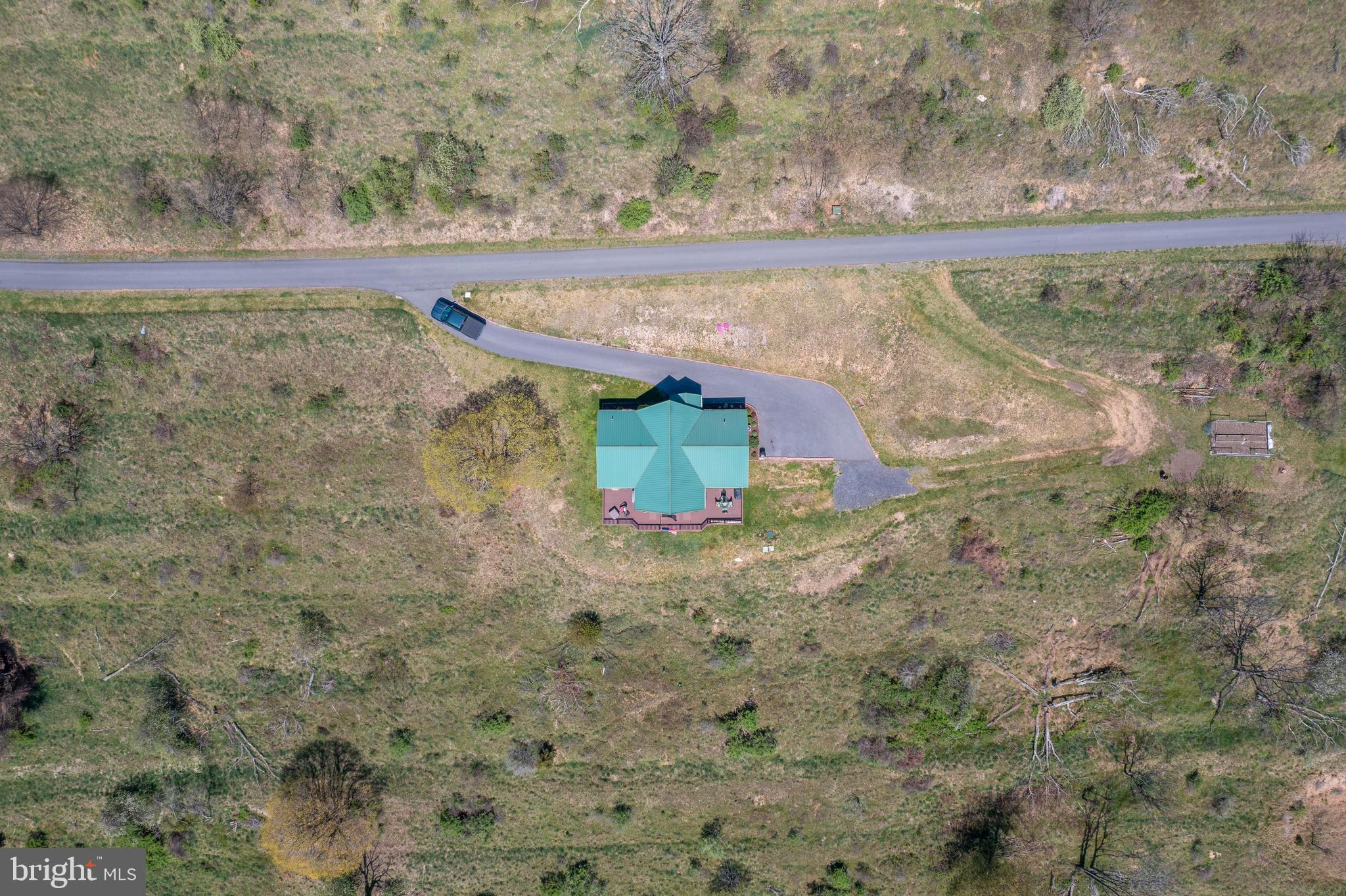 THE PINNACLE - Residential