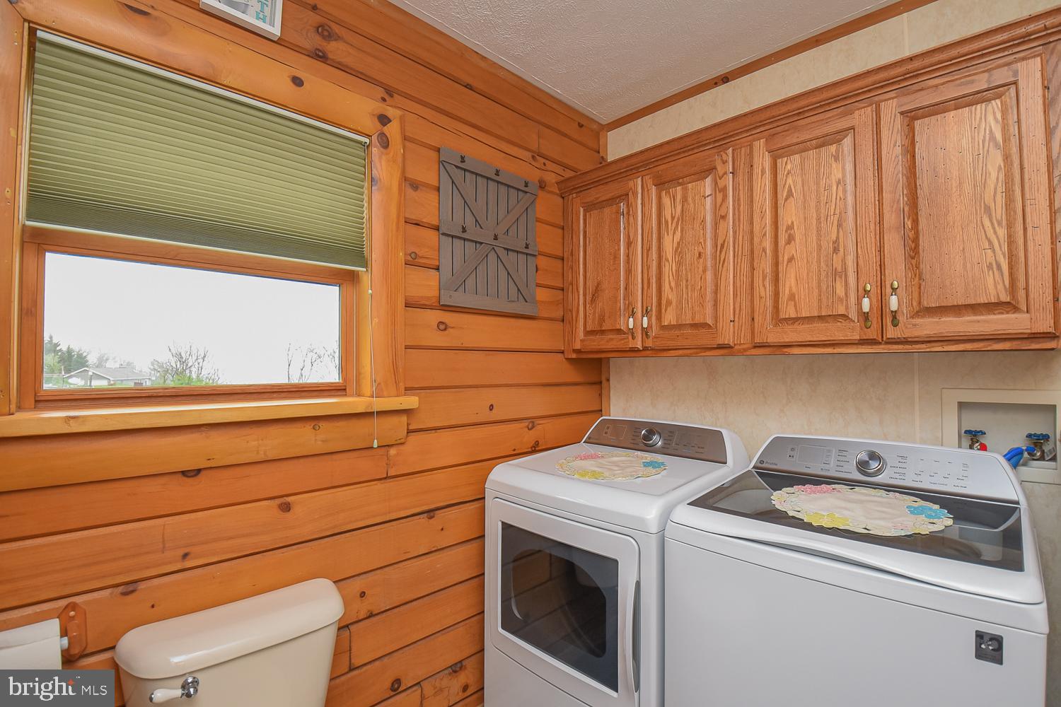 THE PINNACLE - Residential