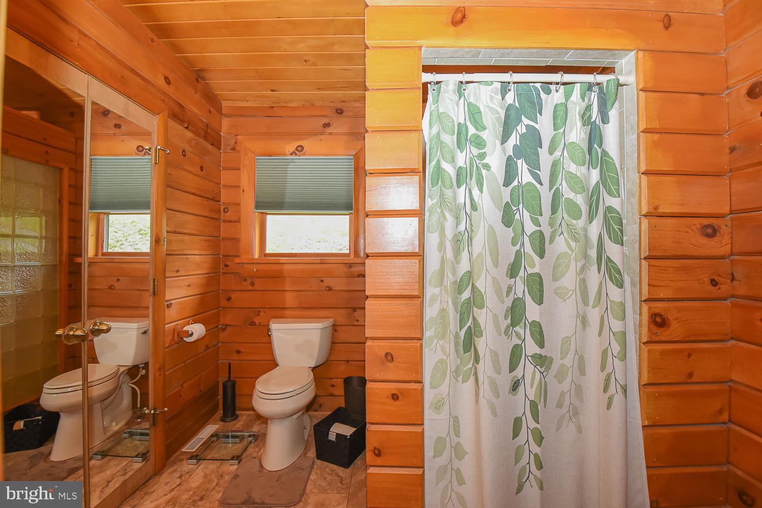 THE PINNACLE - Residential