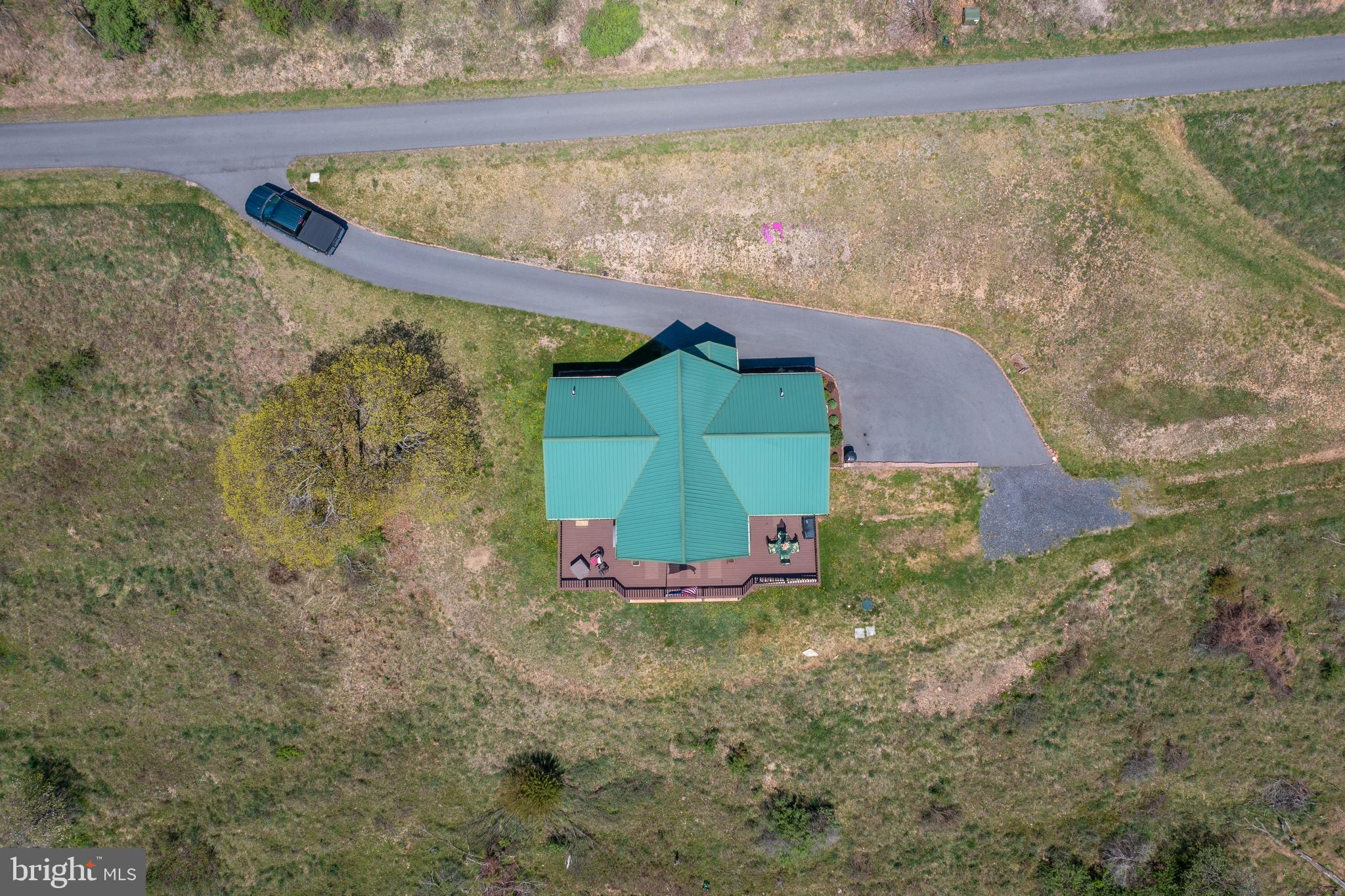 THE PINNACLE - Residential