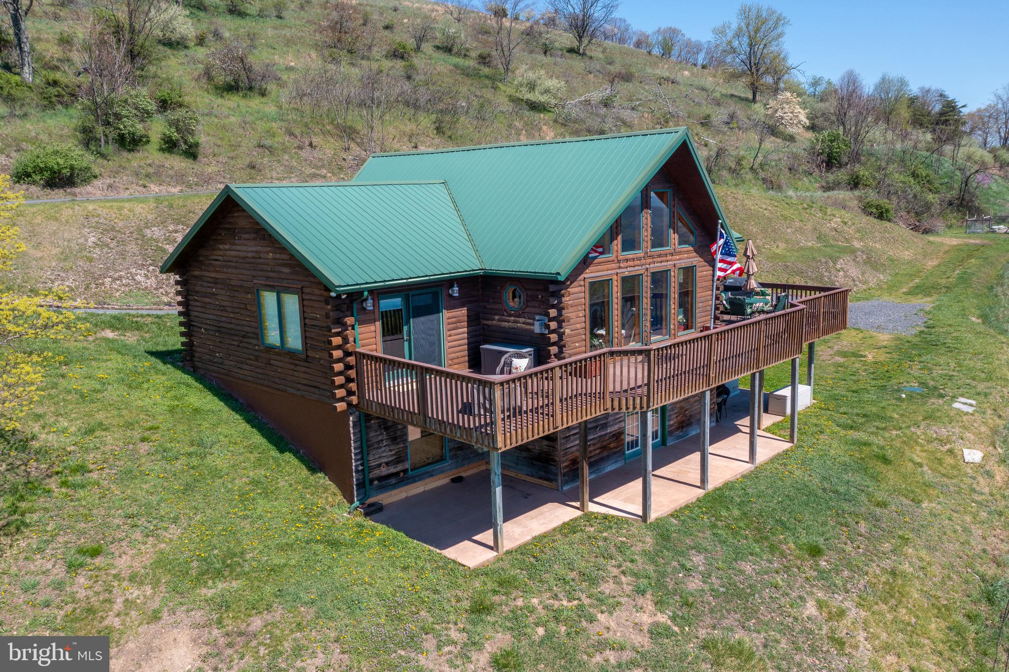 THE PINNACLE - Residential