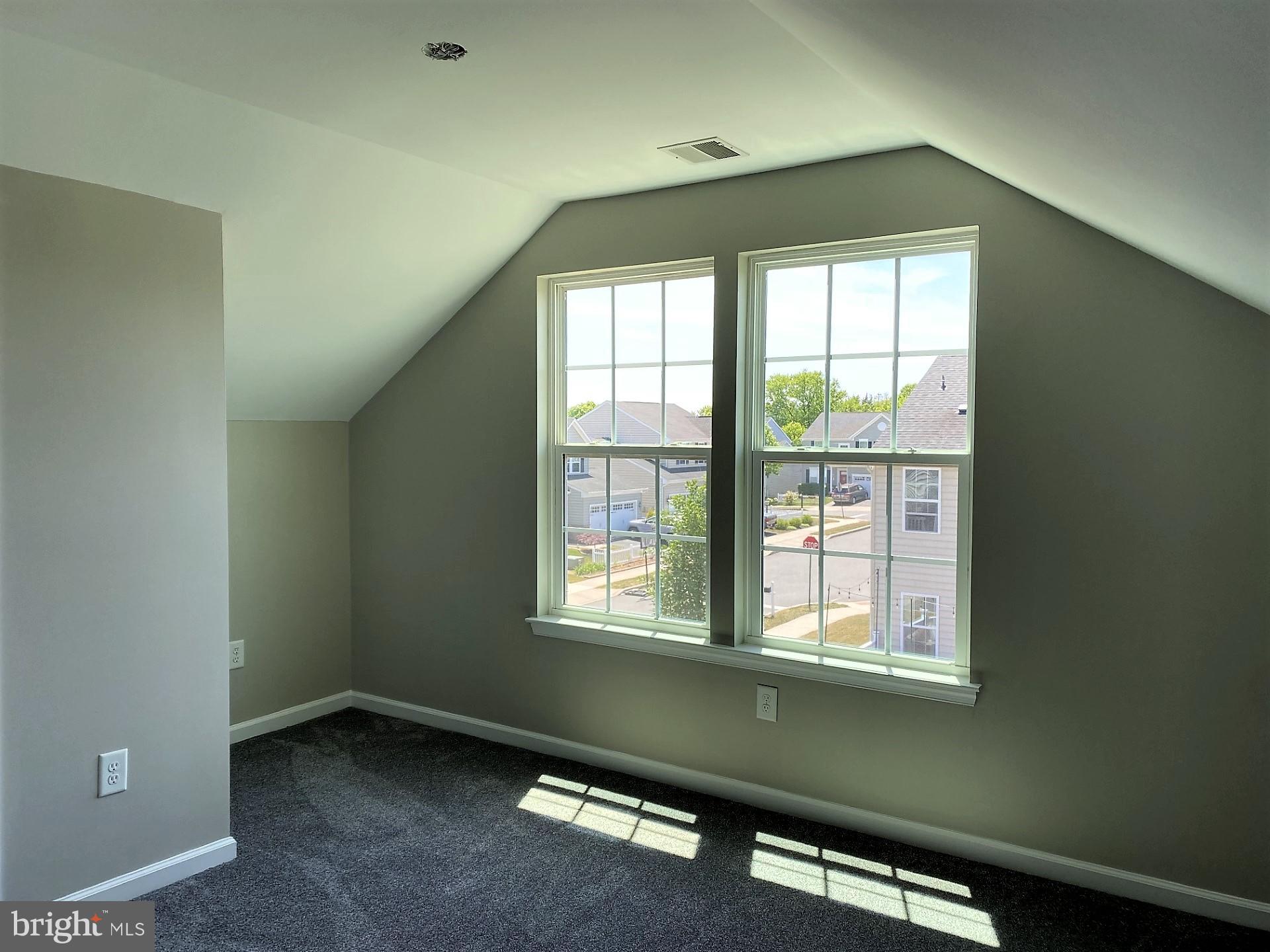 MONTGOMERY VIEW - Residential