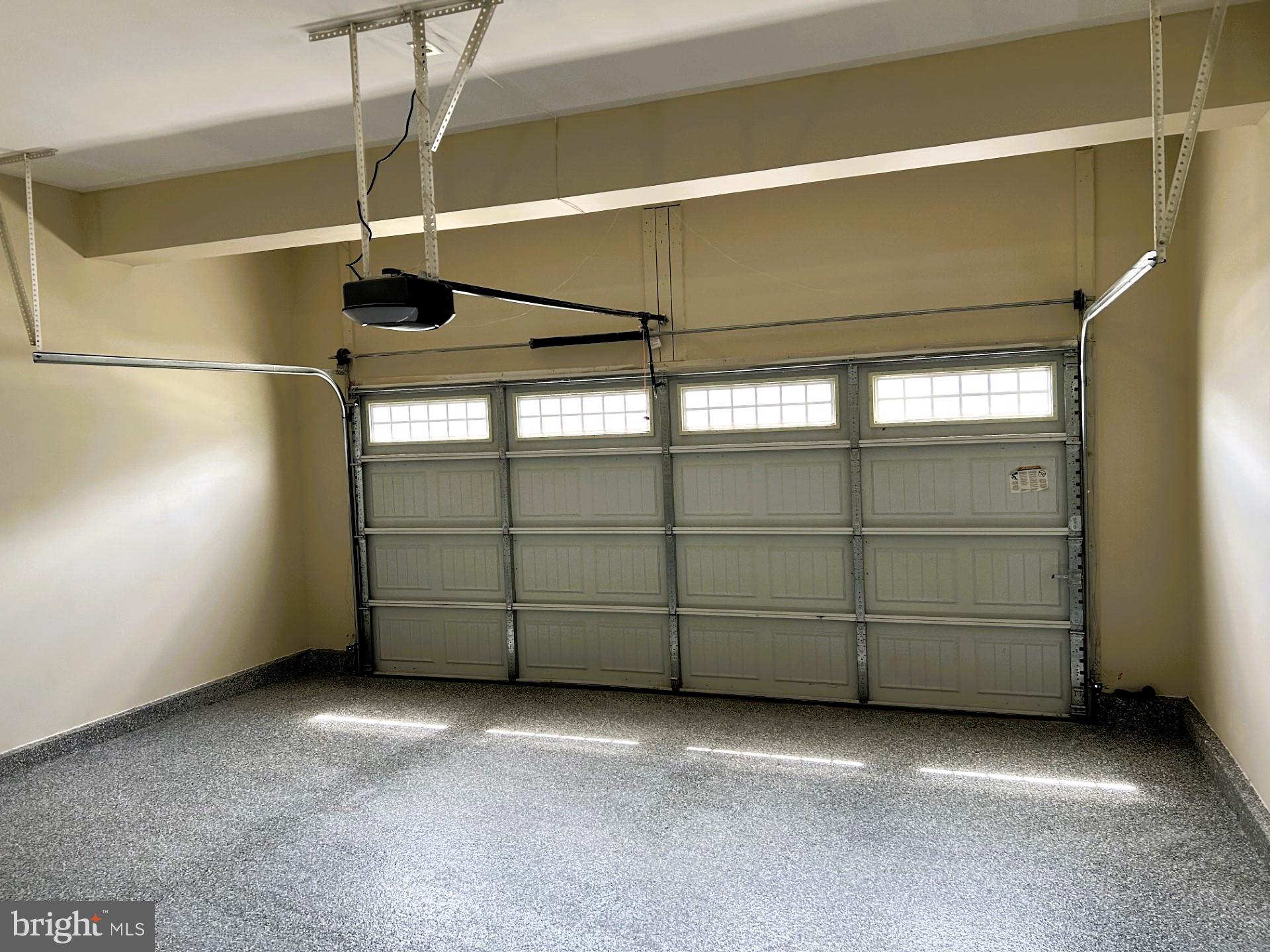 MONTGOMERY VIEW - Residential