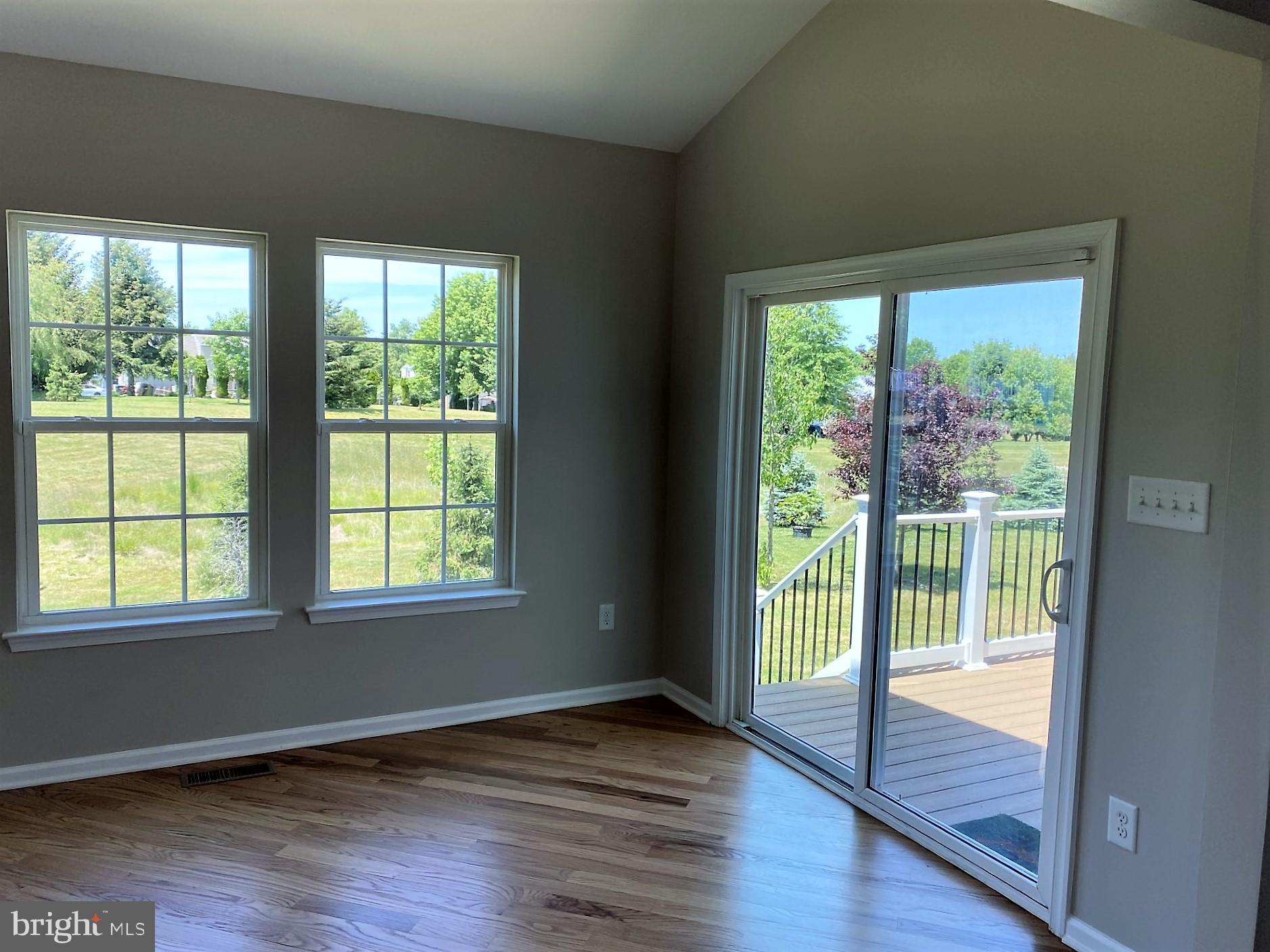 MONTGOMERY VIEW - Residential