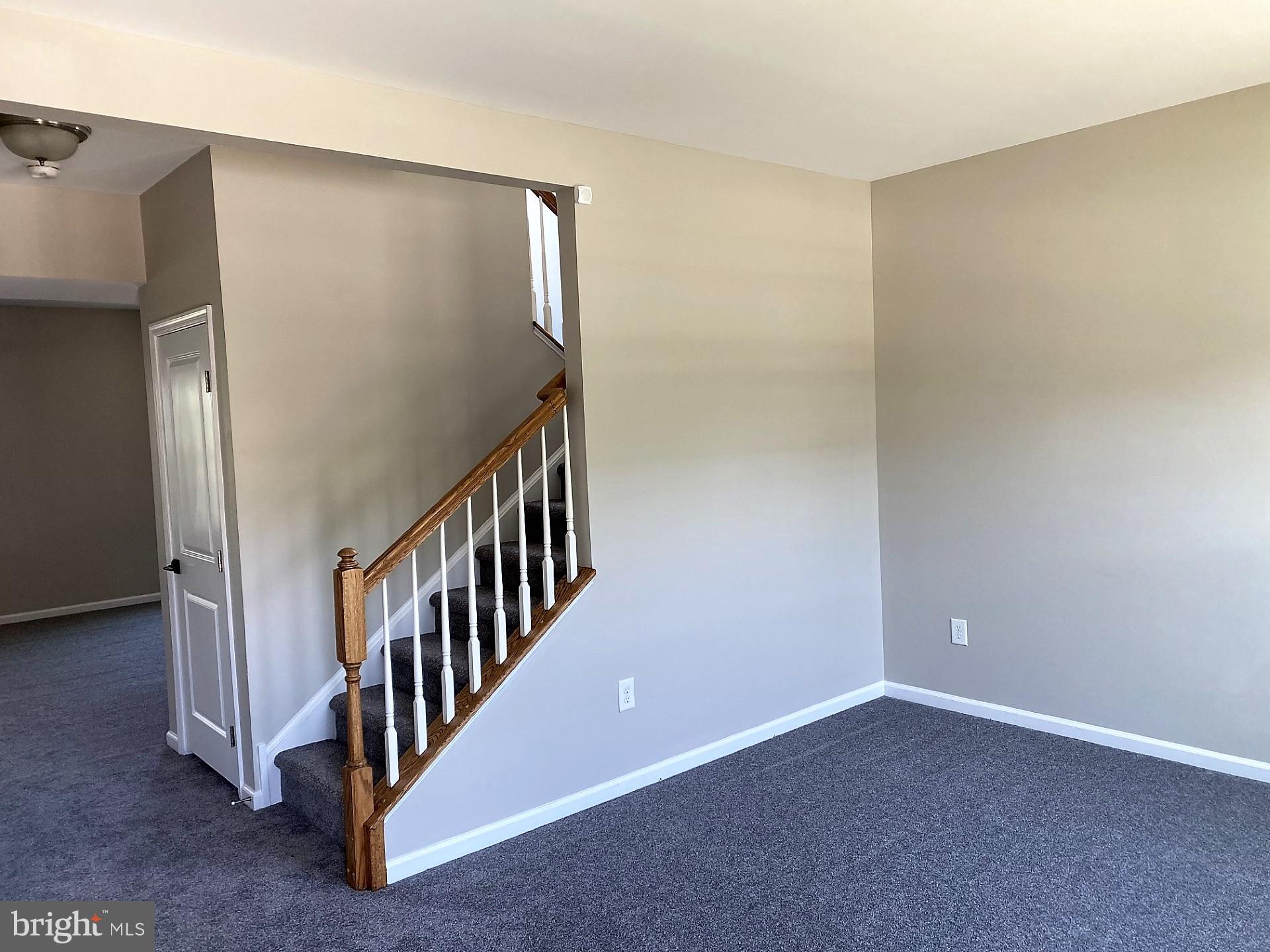 MONTGOMERY VIEW - Residential