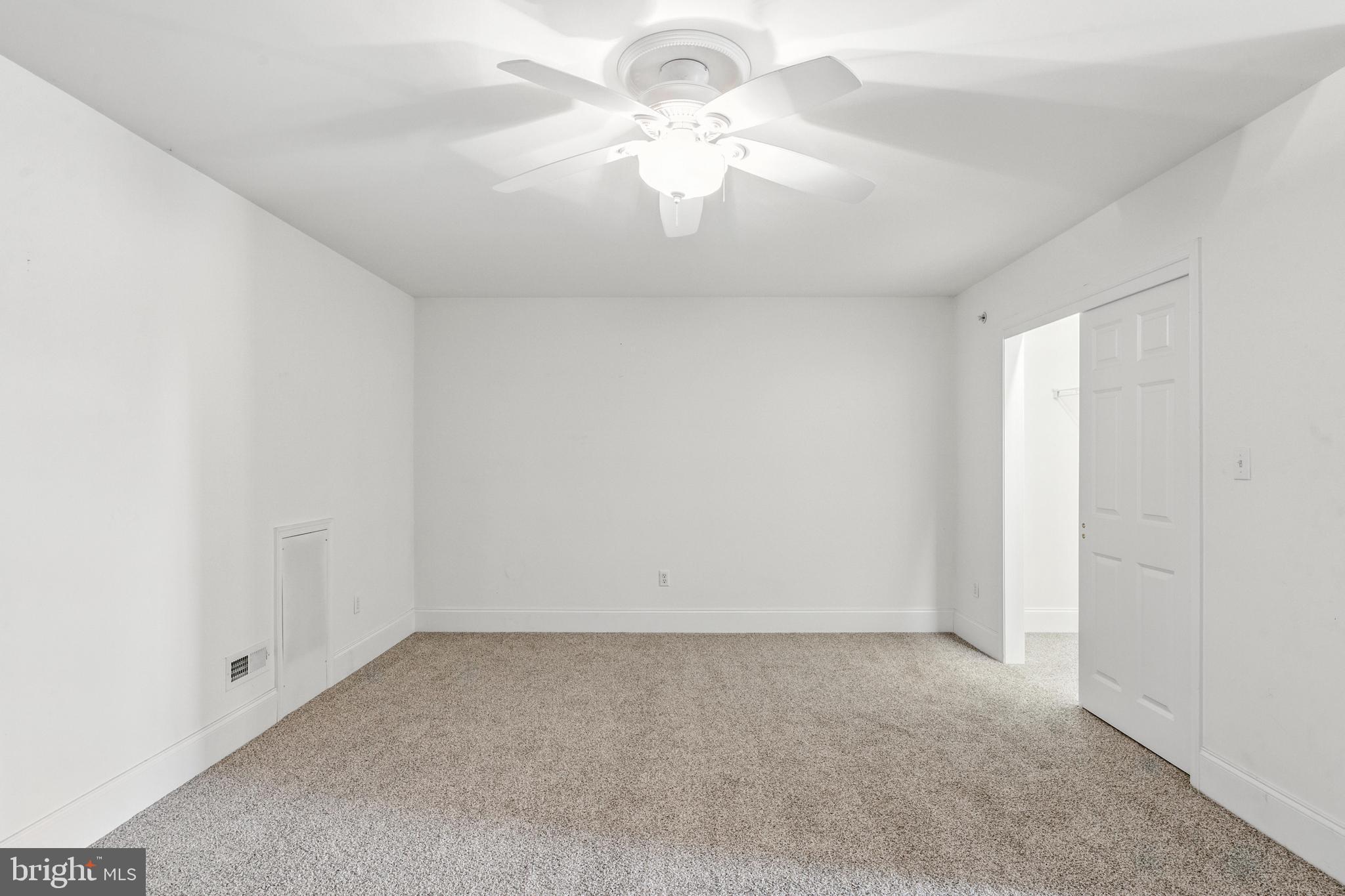 JEFFERSON CROSSING - Residential