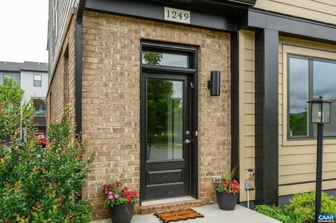 1249 OLD TRAIL DR CROZET VA 22932