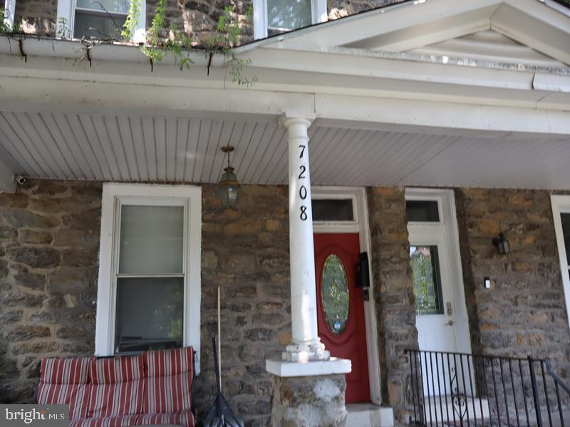 7208 CHESTNUT AVENUE