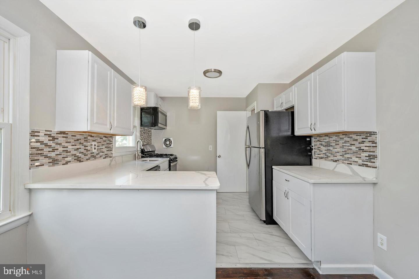 CATONSVILLE MANOR - Residential
