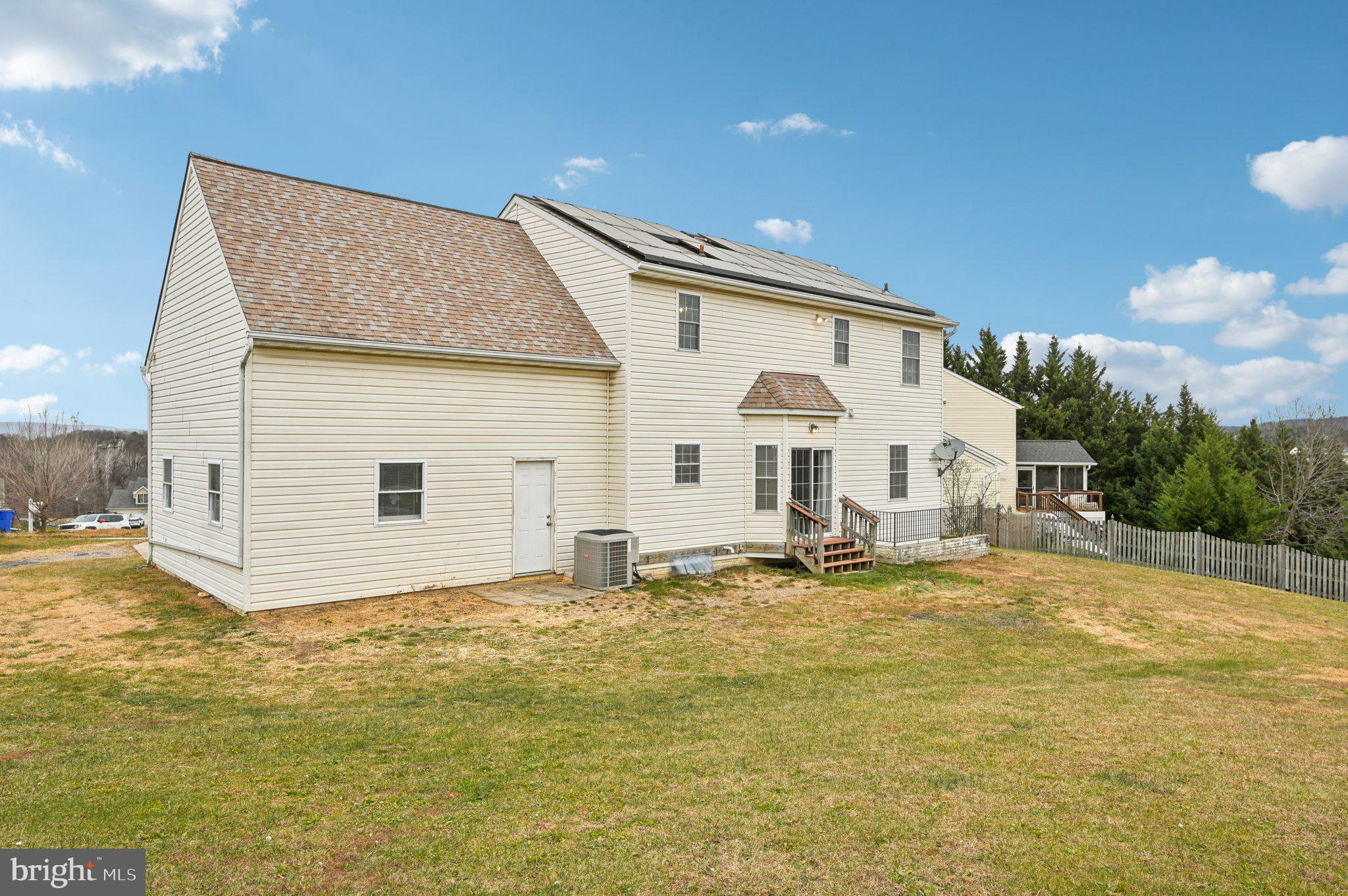 HOLLY RIDGE - Residential