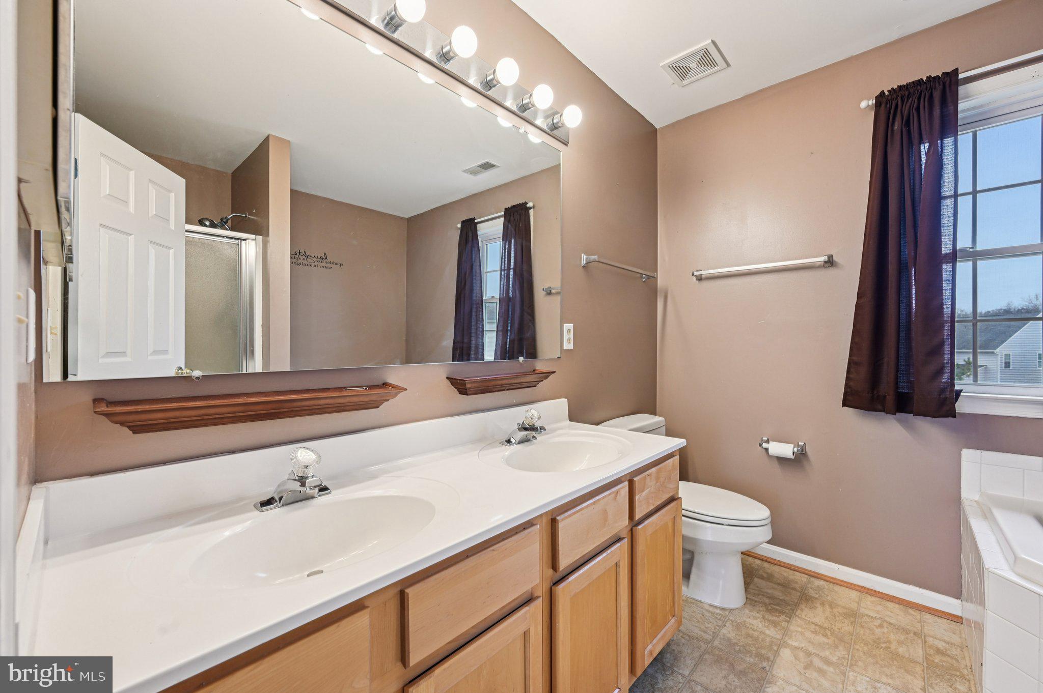 HOLLY RIDGE - Residential