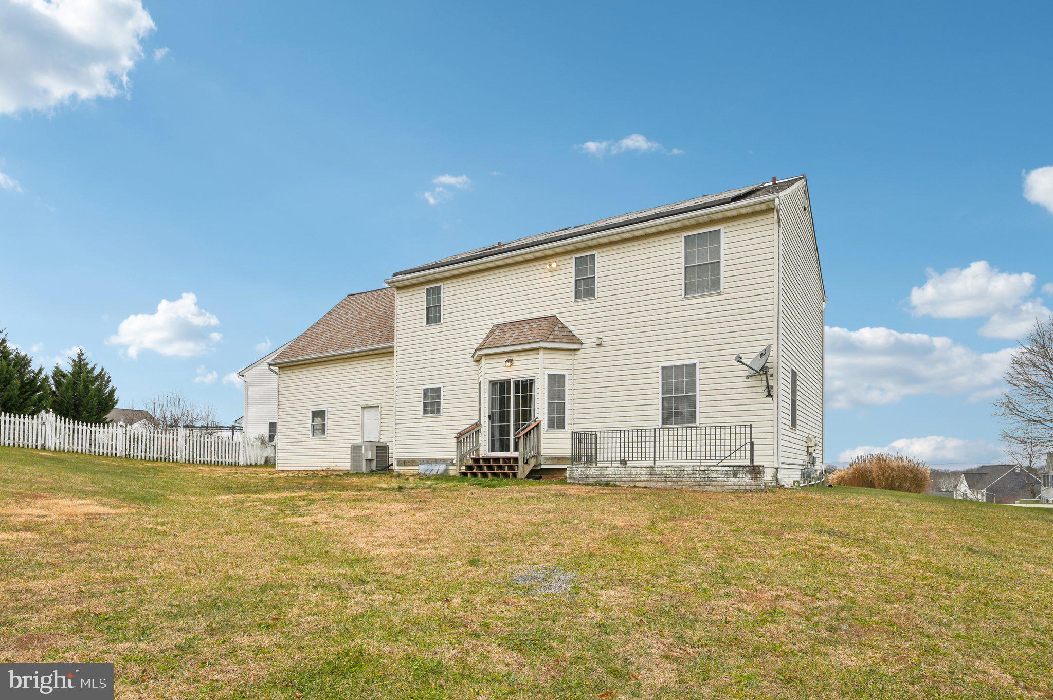 HOLLY RIDGE - Residential