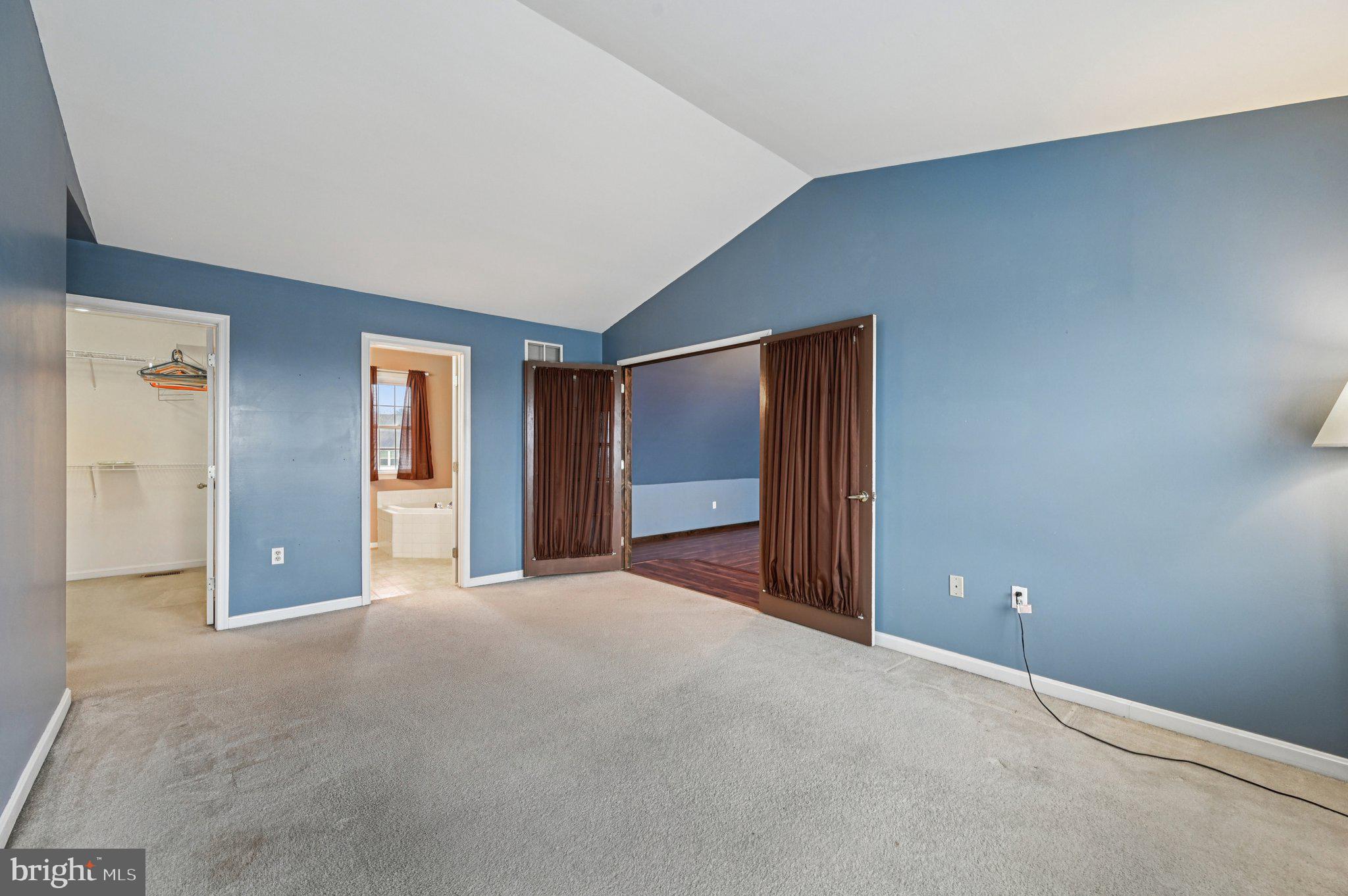 HOLLY RIDGE - Residential