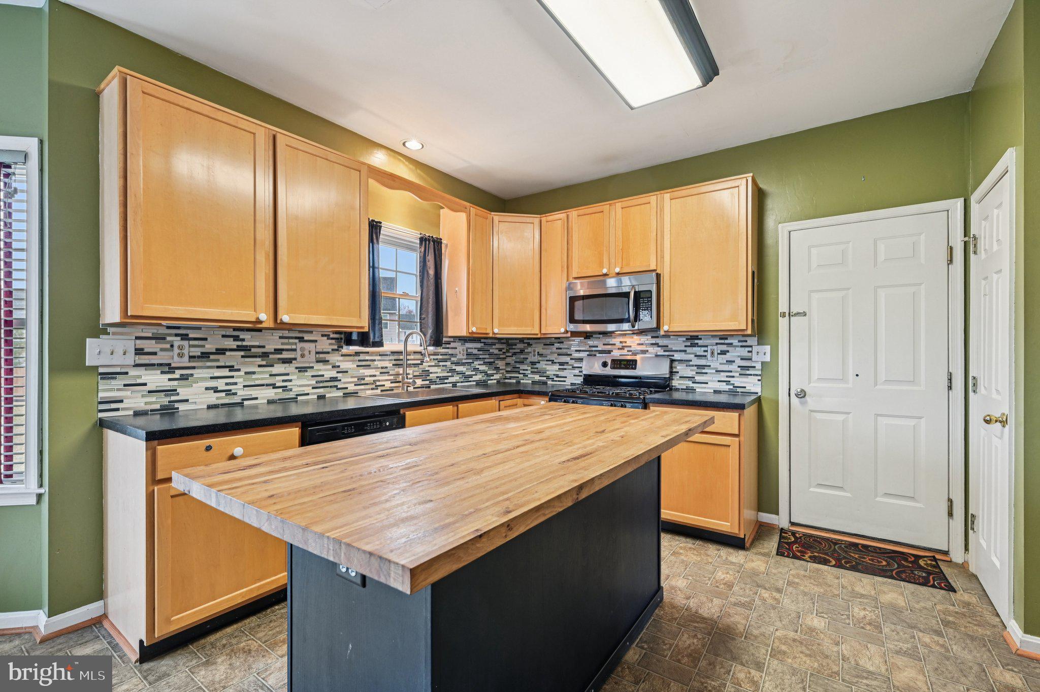 HOLLY RIDGE - Residential