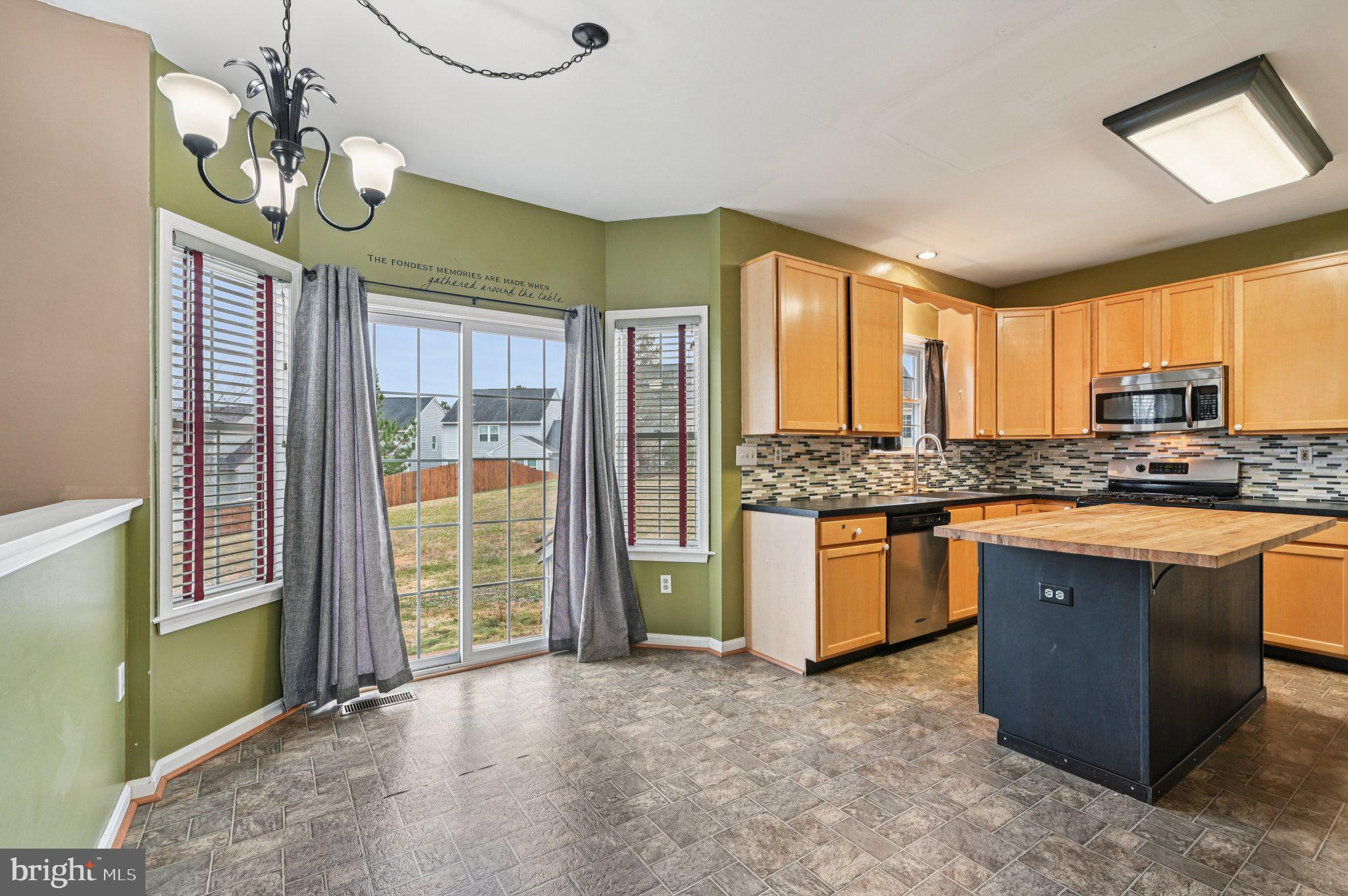 HOLLY RIDGE - Residential