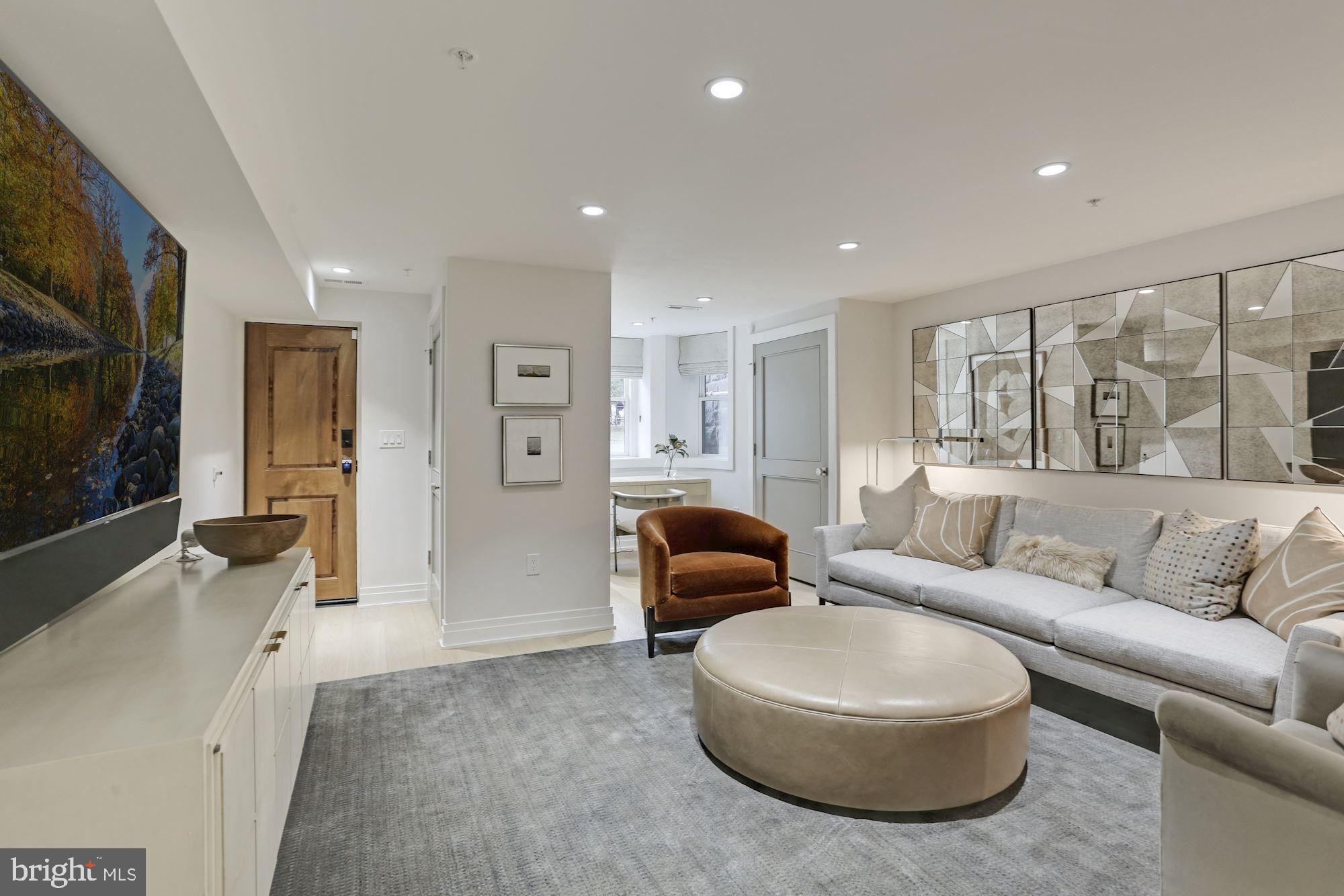 CAPITOL HILL - Residential